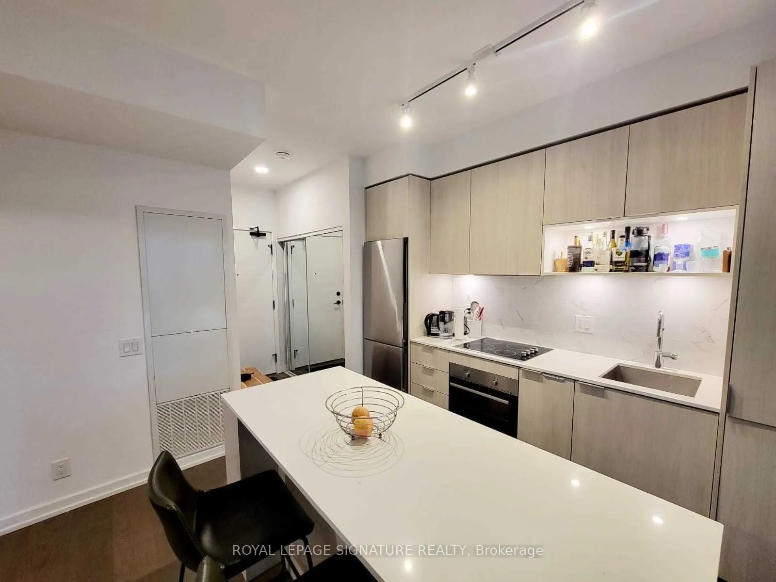 20 Tubman Avenue, #1706