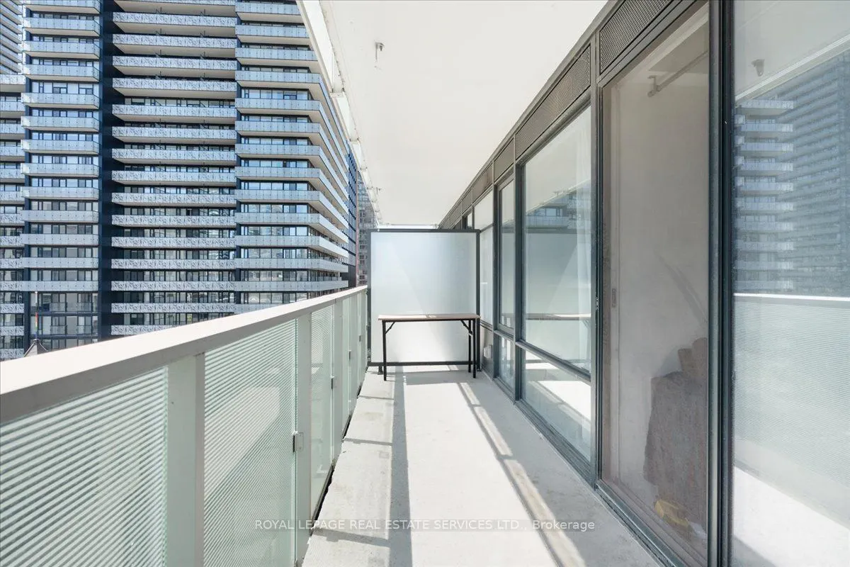 501 Yonge Street, #911