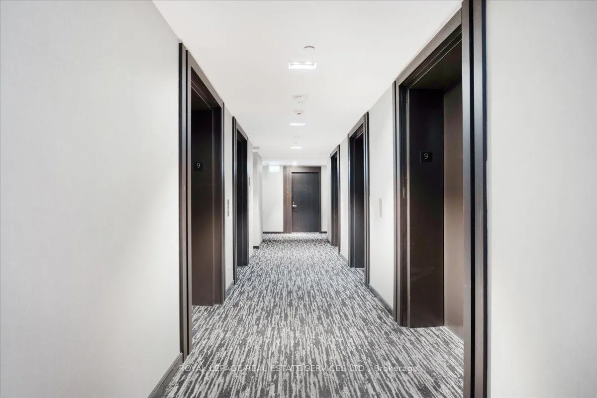 501 Yonge Street, #911