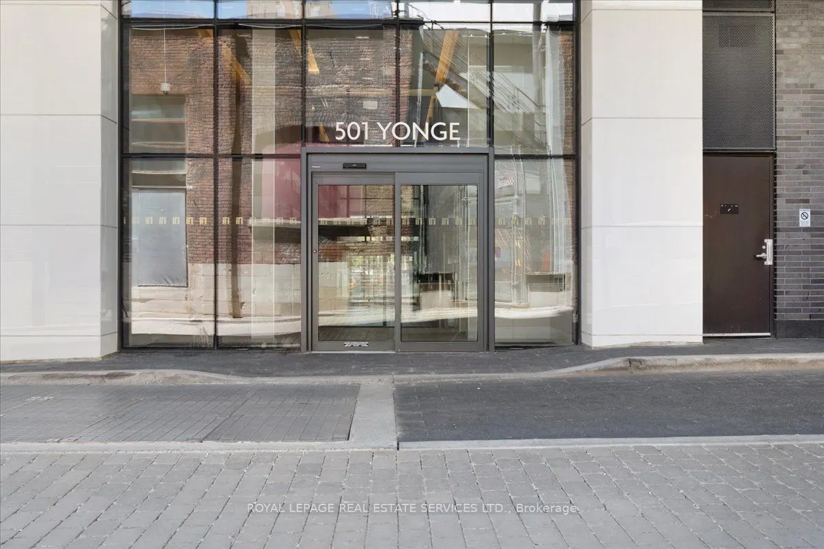501 Yonge Street, #911