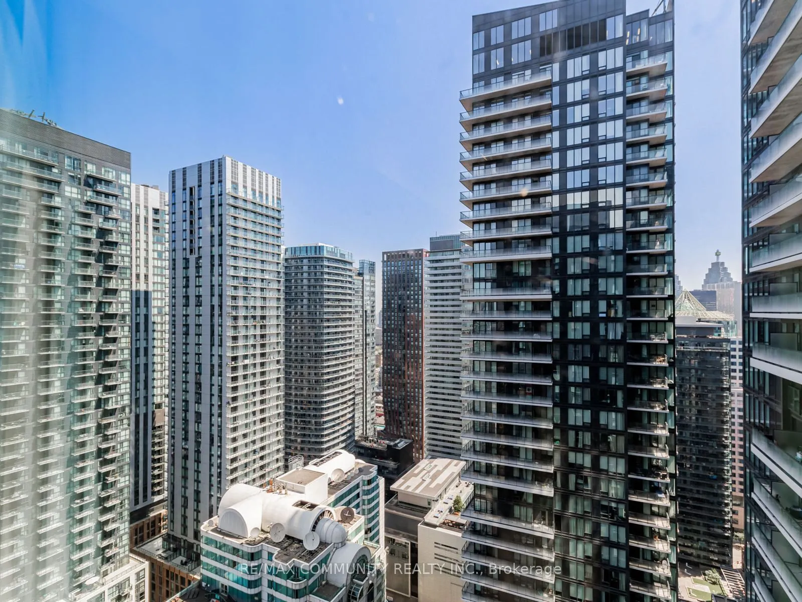 357 King Street W, #3506