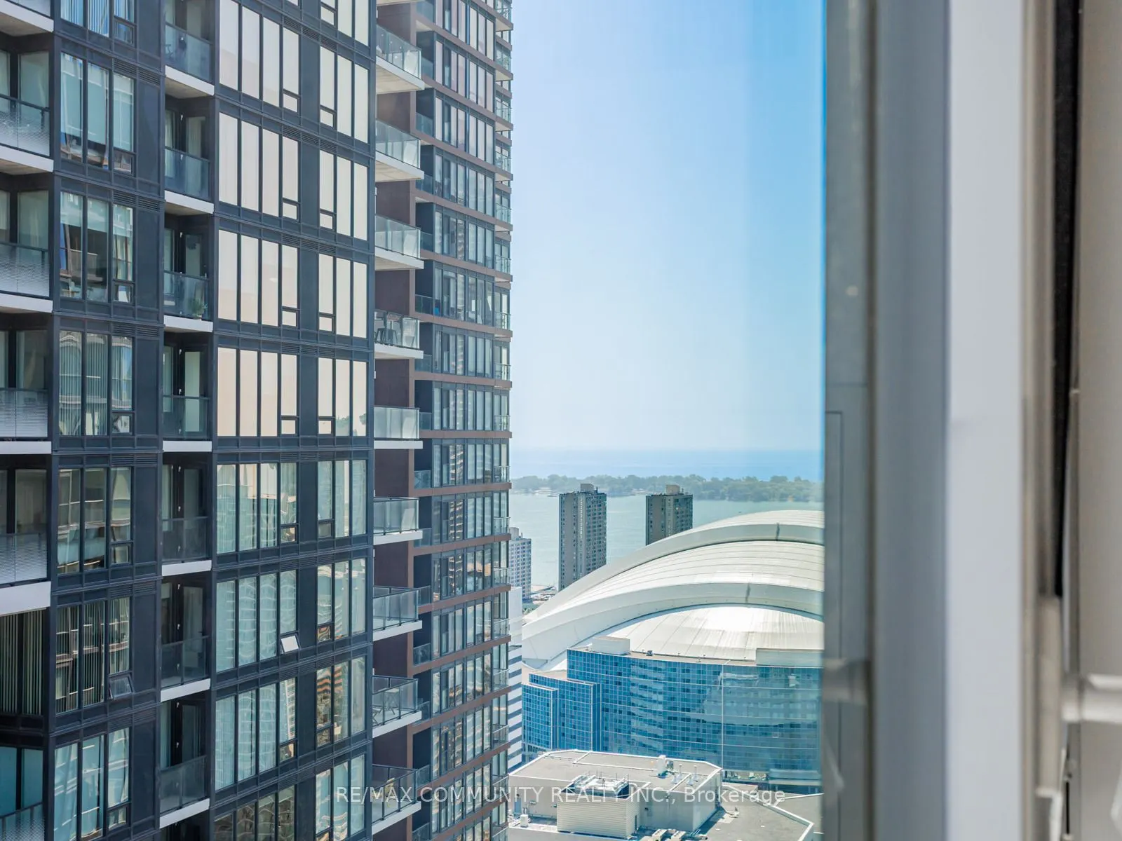 357 King Street W, #3506