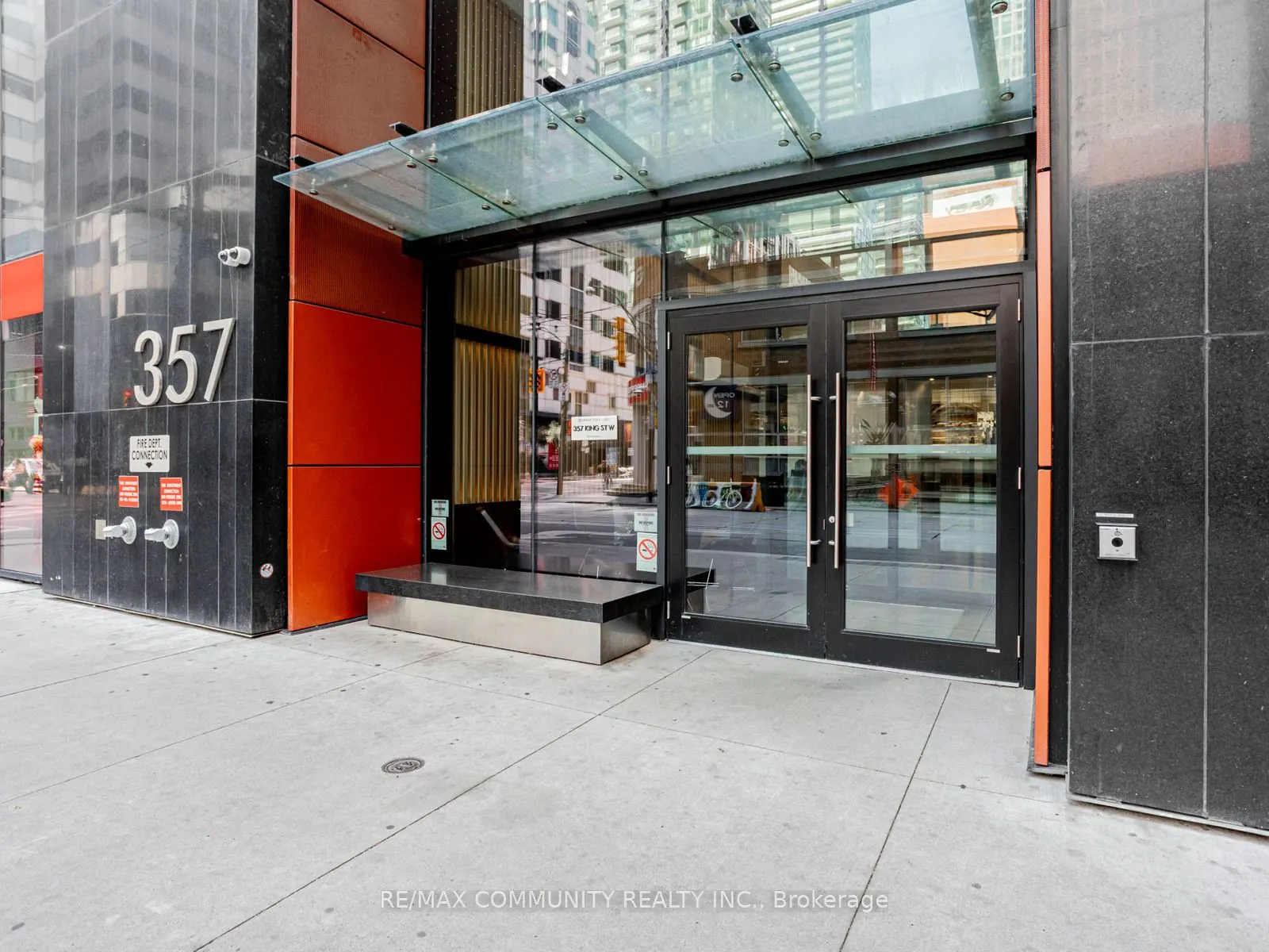 357 King Street W, #3506