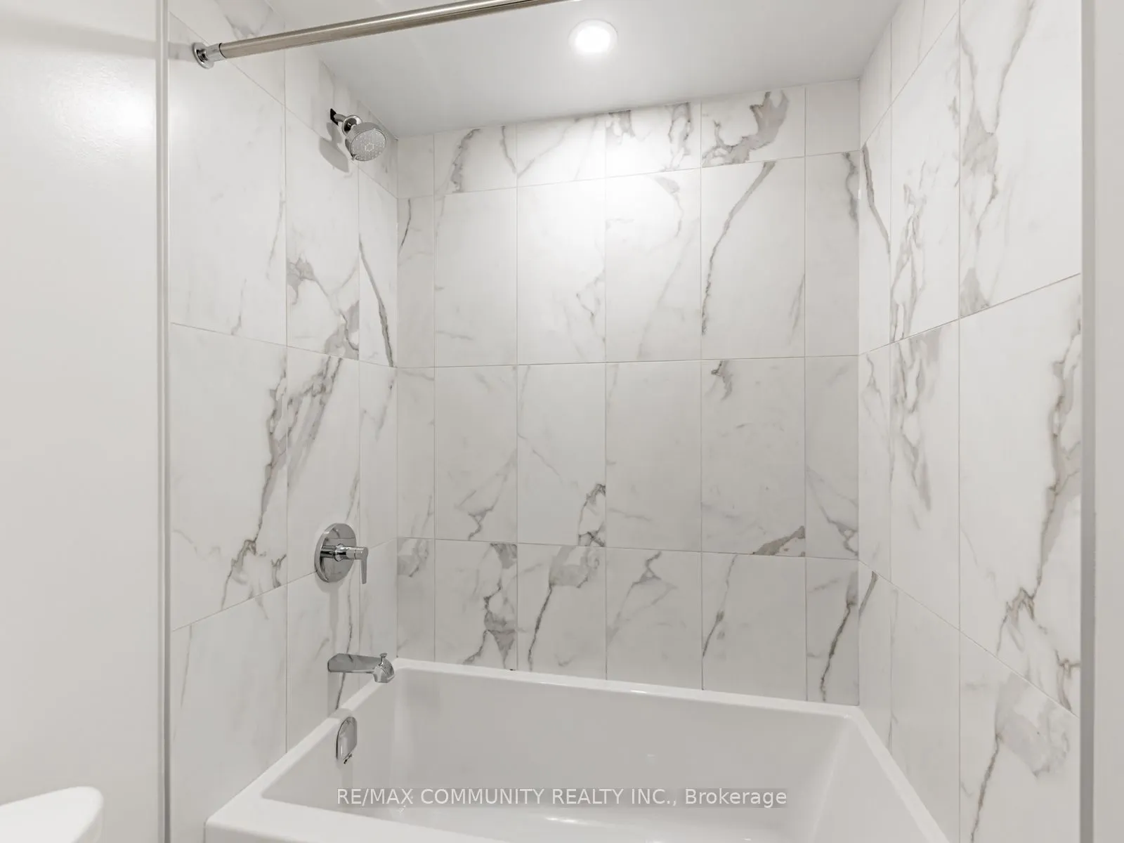 357 King Street W, #3506