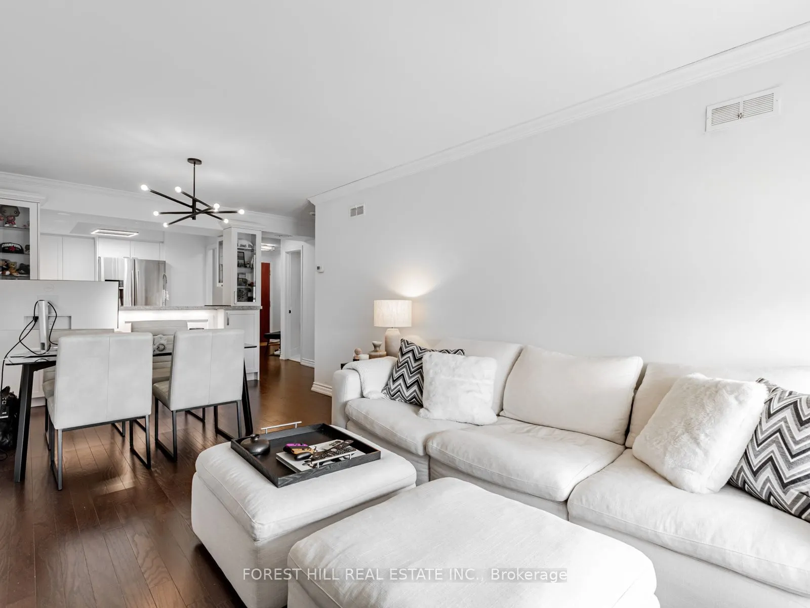 1177 Yonge Street, #509