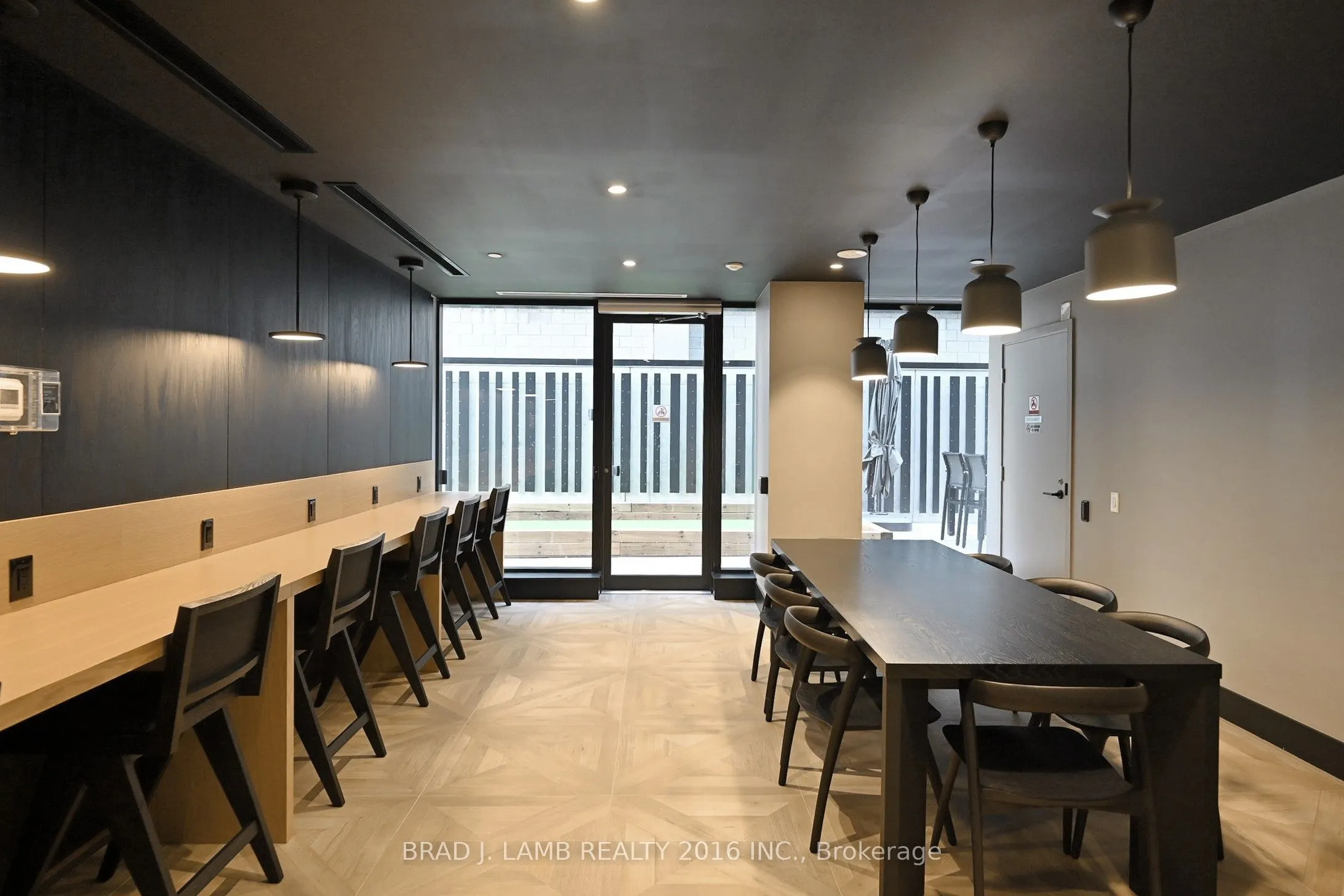 195 McCaul Street, #1511