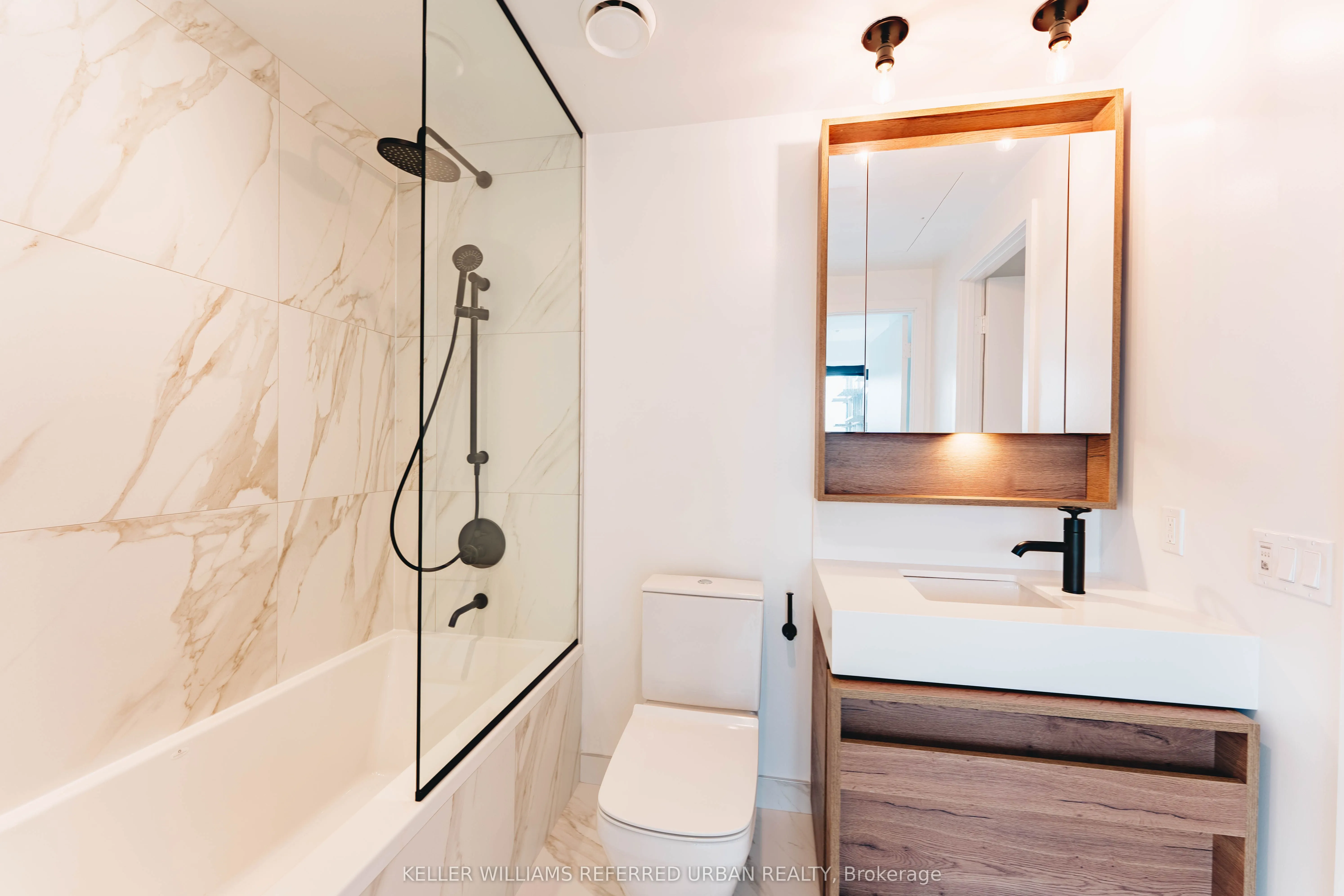 505 Richmond Street W, #1013