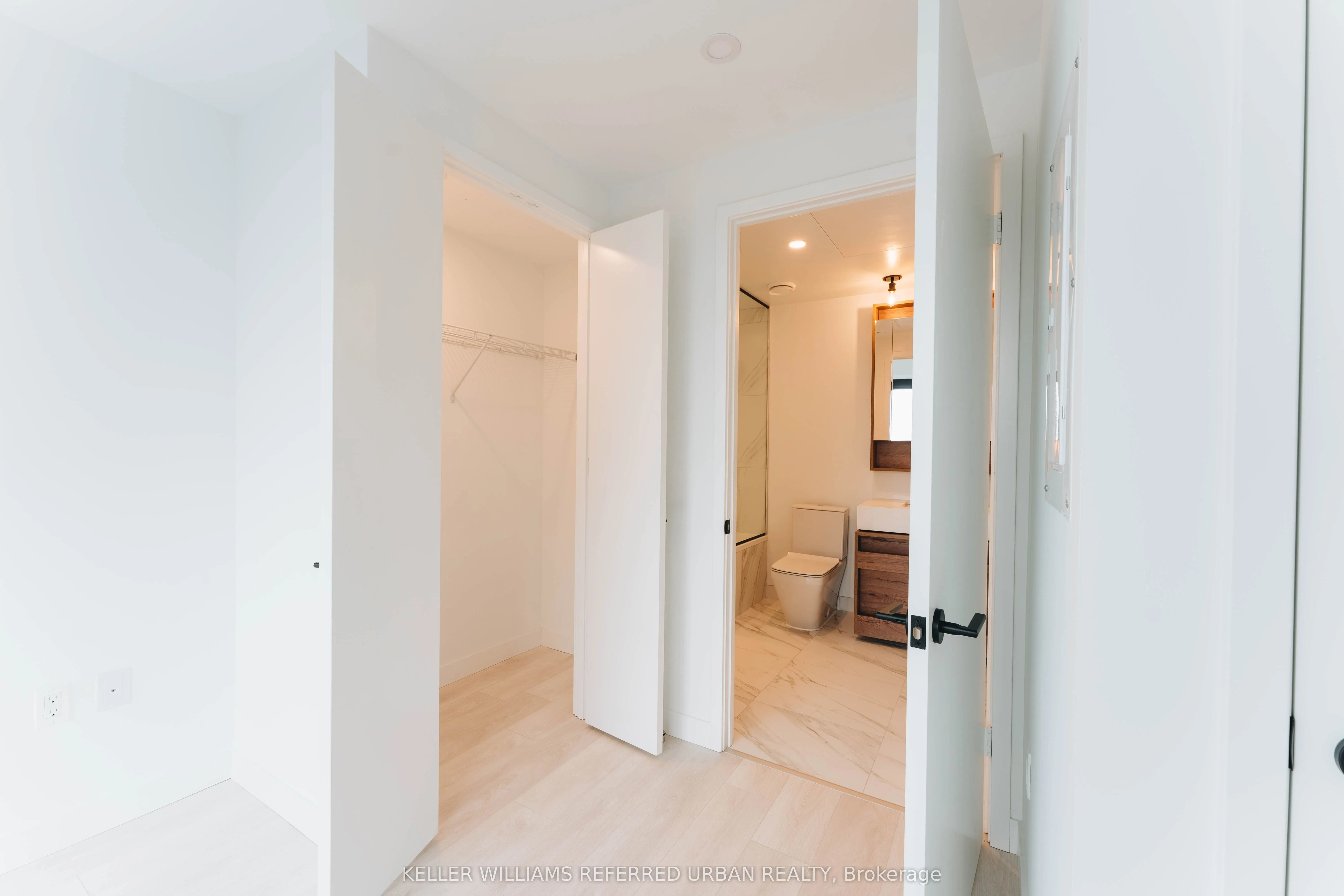 505 Richmond Street W, #1013