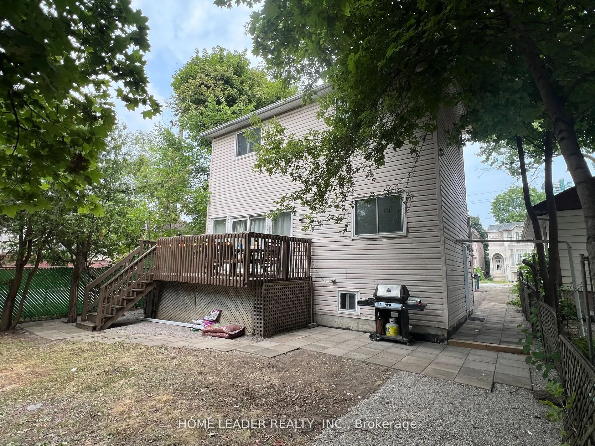 23 Franklin Avenue