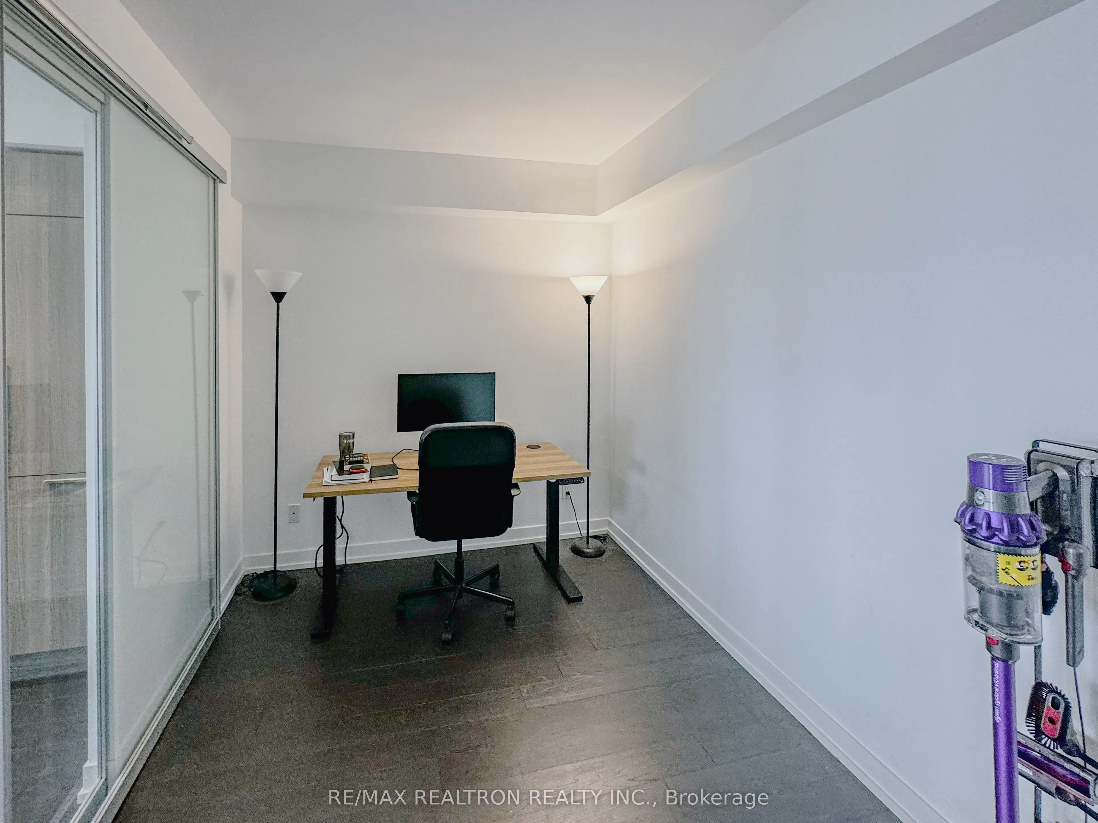 85 Wood Street, #4017