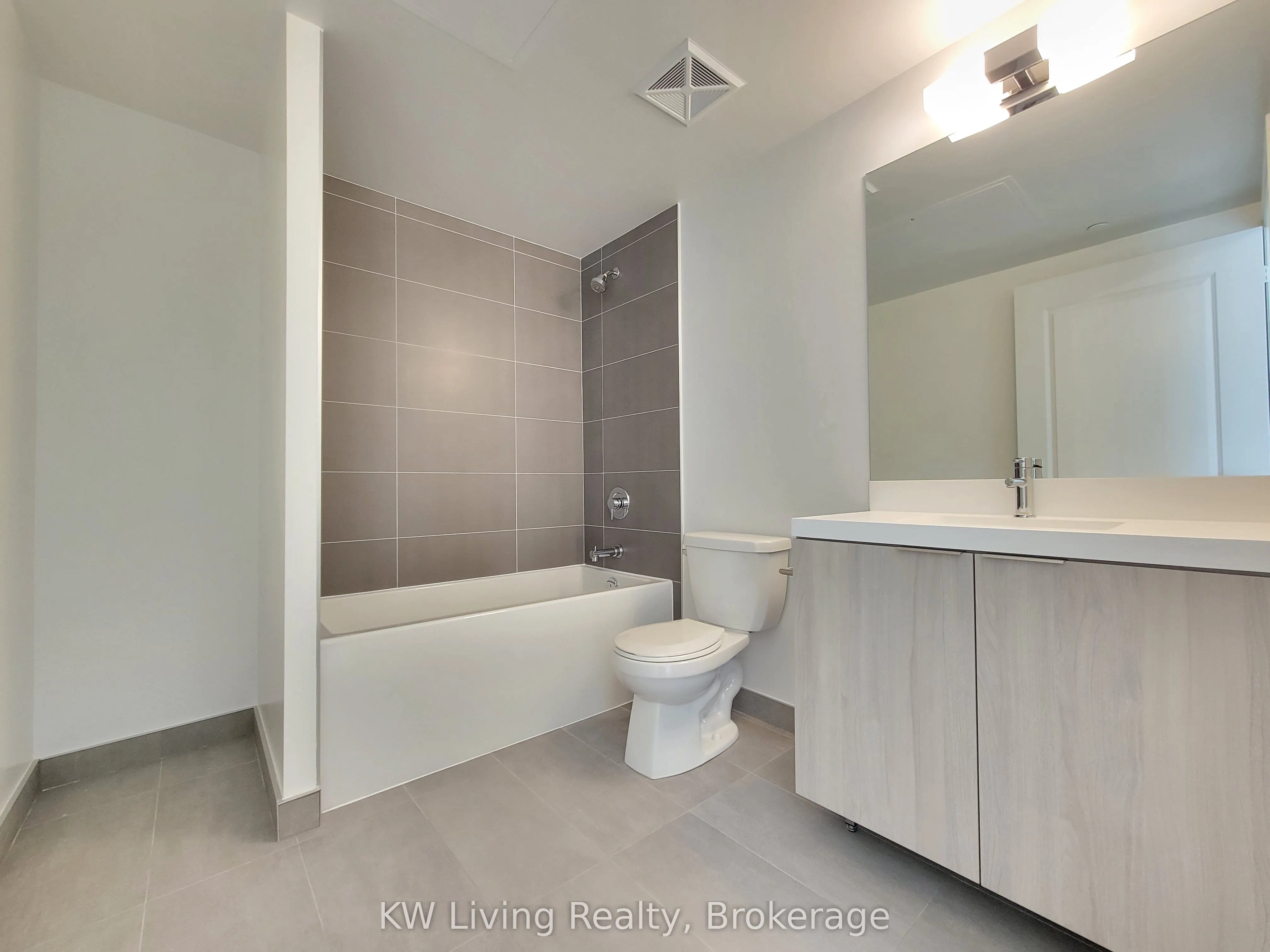 28 Widmer Street, #3020