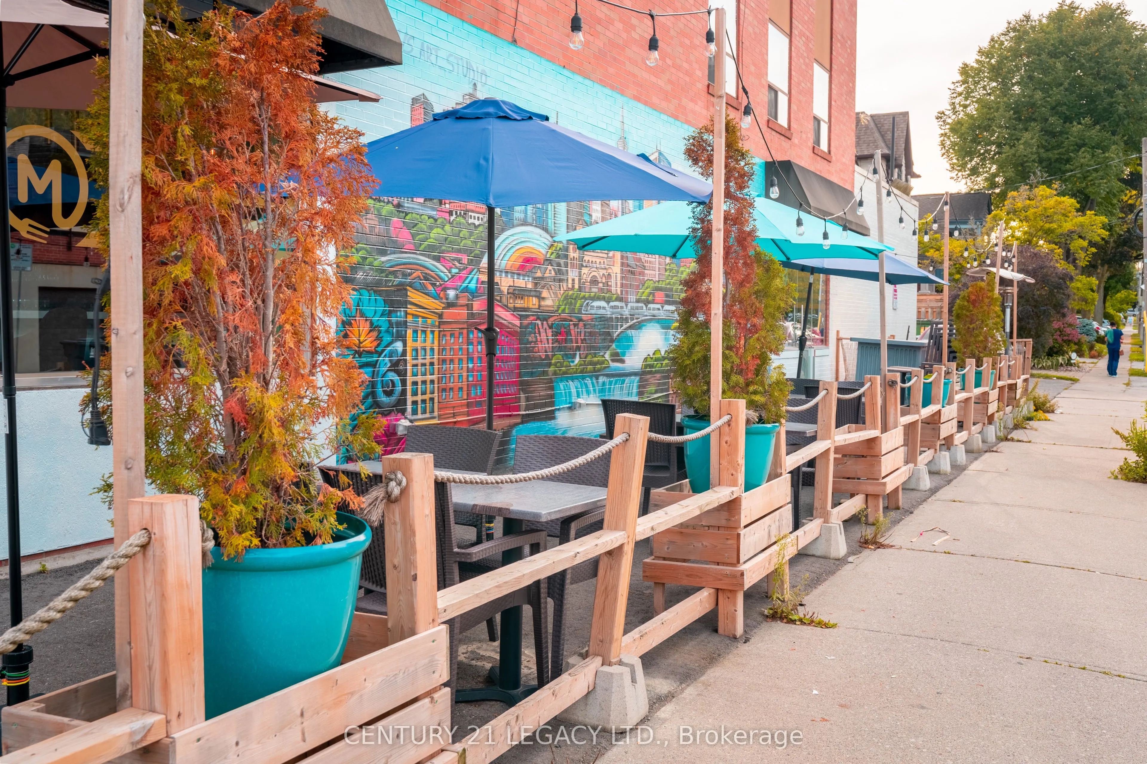 2590 Yonge Street