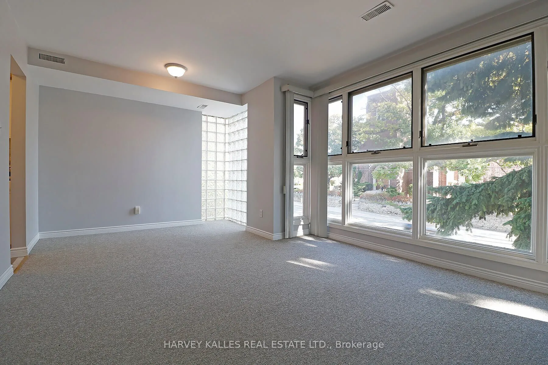 1422 Bayview Avenue, #B