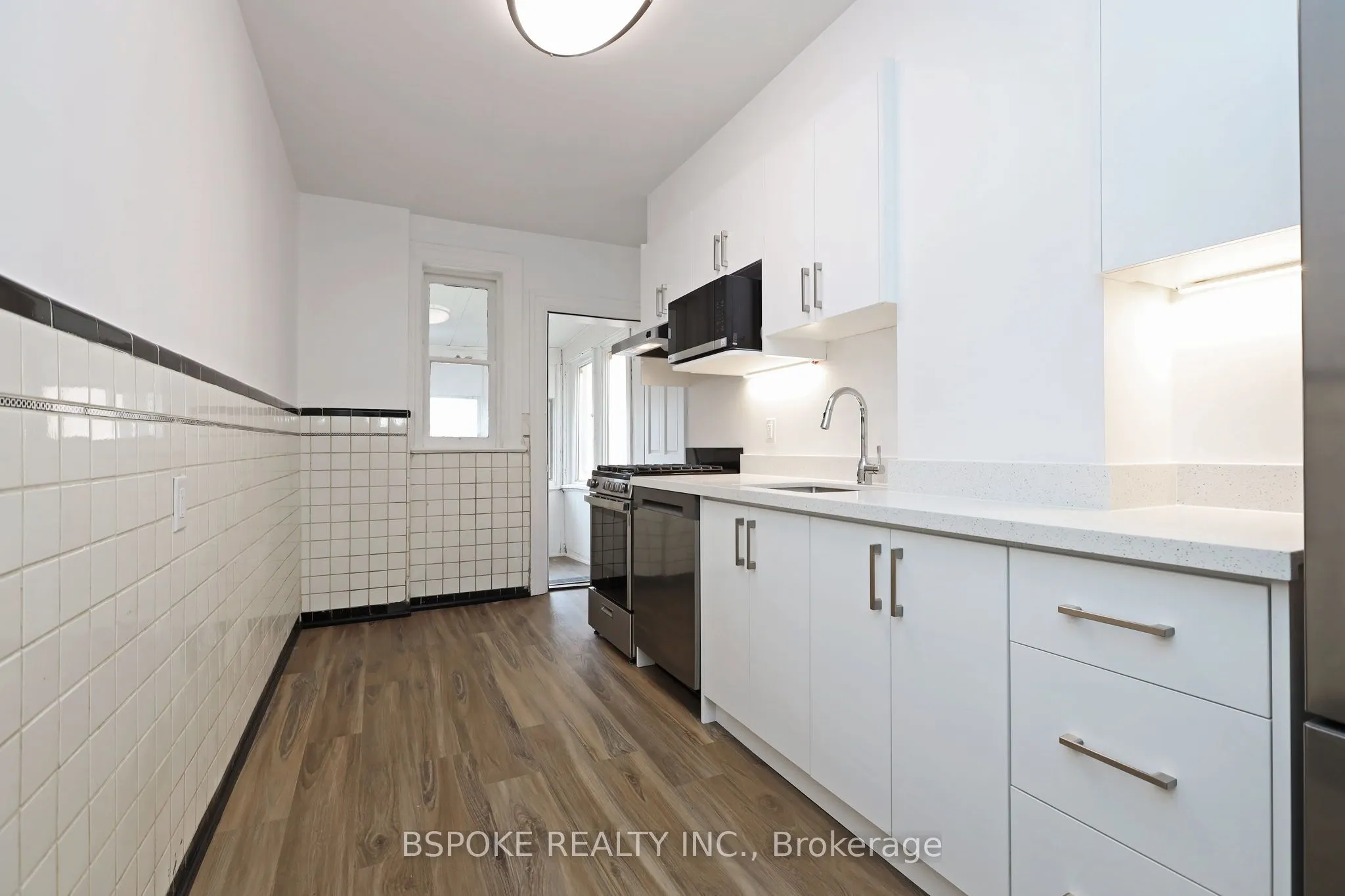 628 College Street, #2
