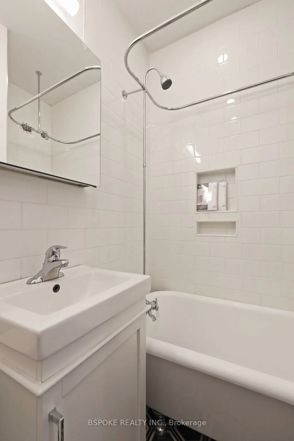 628 College Street, #2