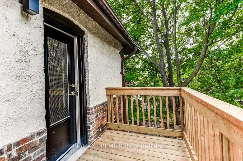 184 Highbourne Road, #2nd Floor