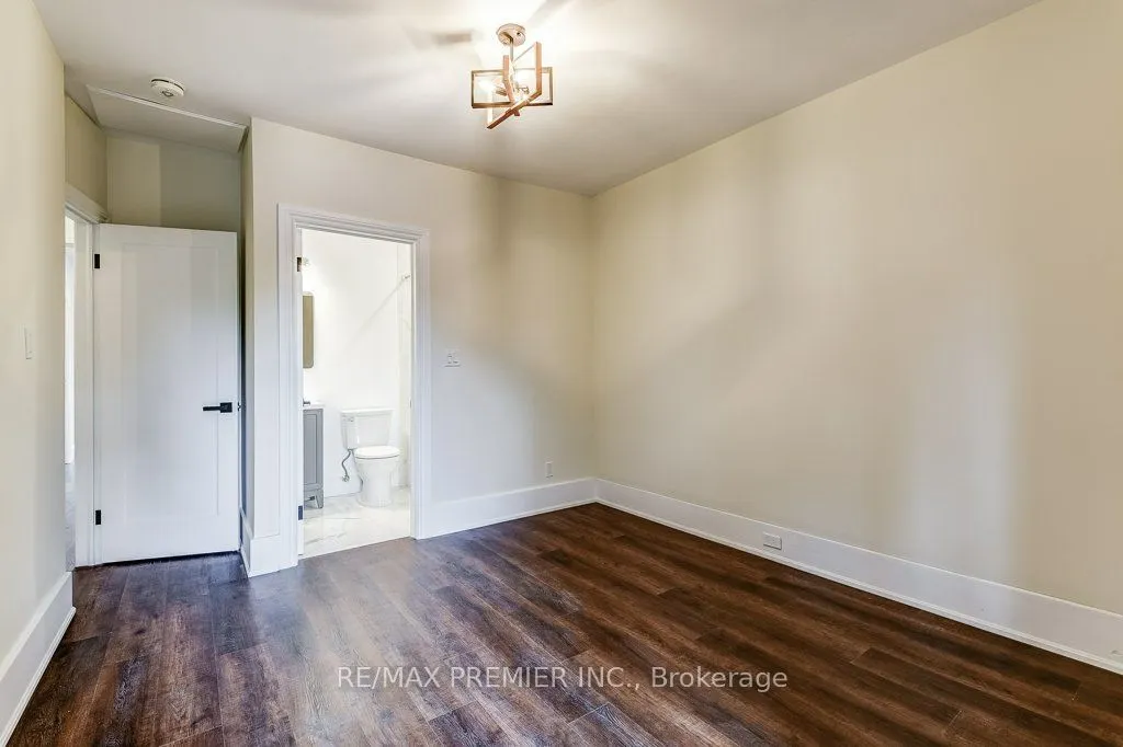 184 Highbourne Road, #2nd Floor