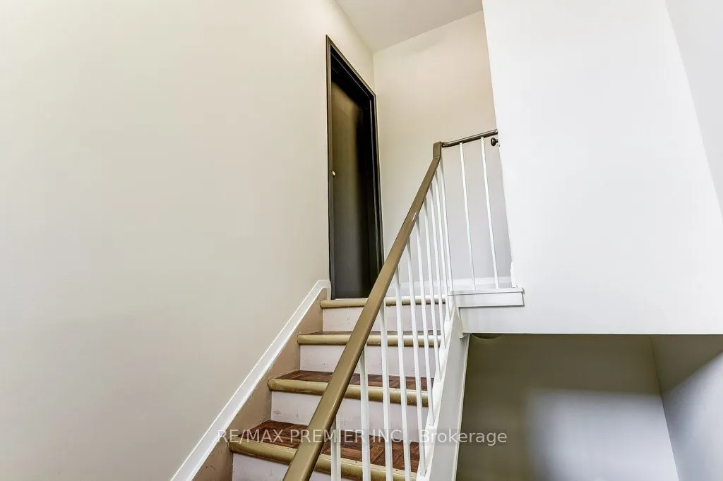 184 Highbourne Road, #2nd Floor
