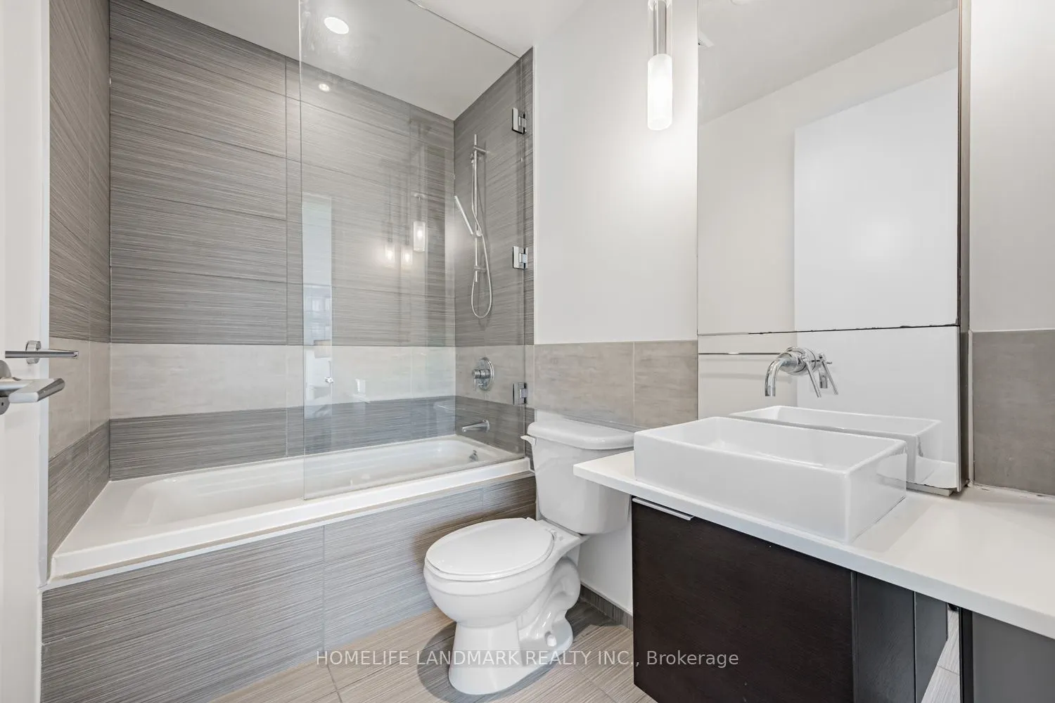 8 Charlotte Street, #602
