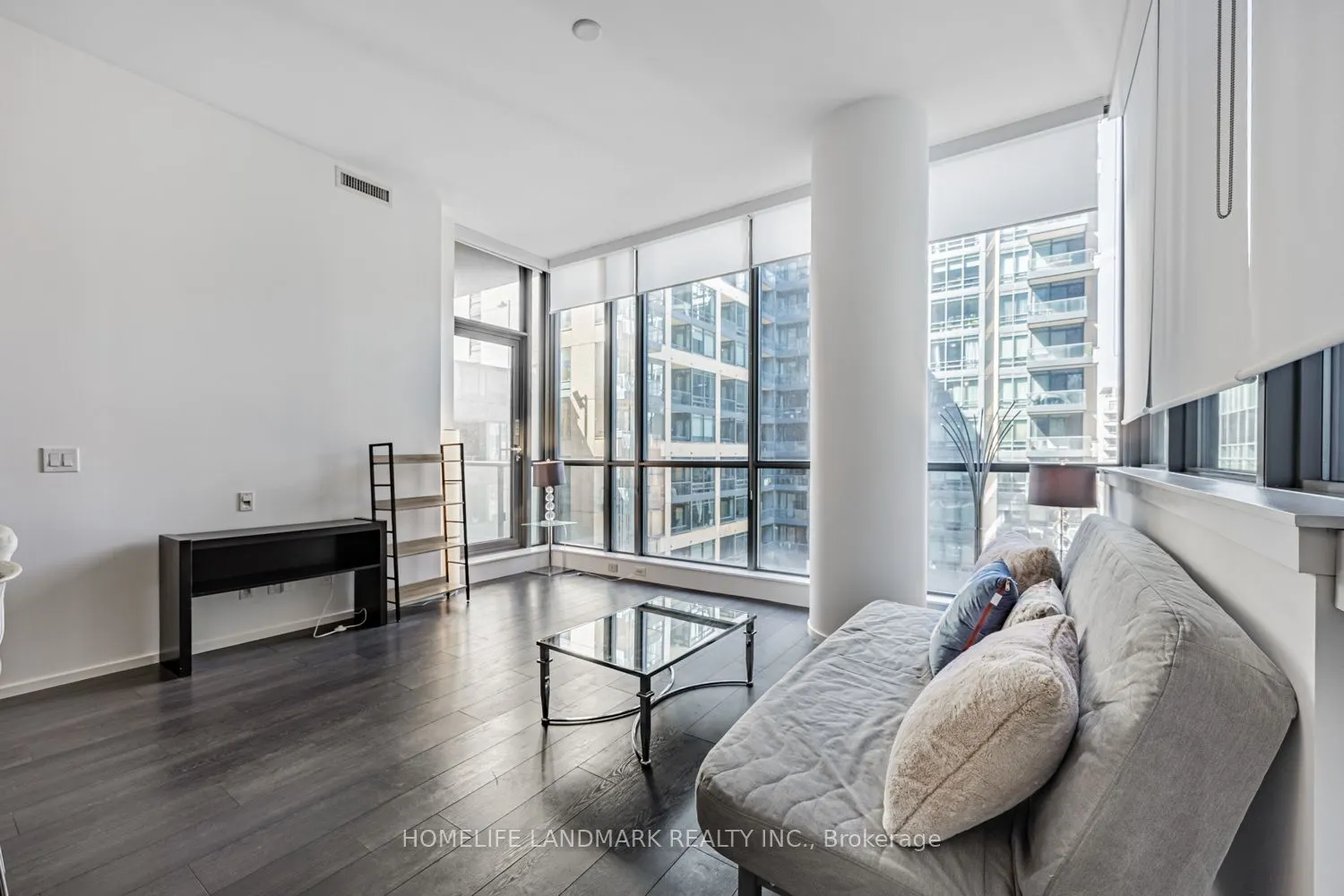 8 Charlotte Street, #602