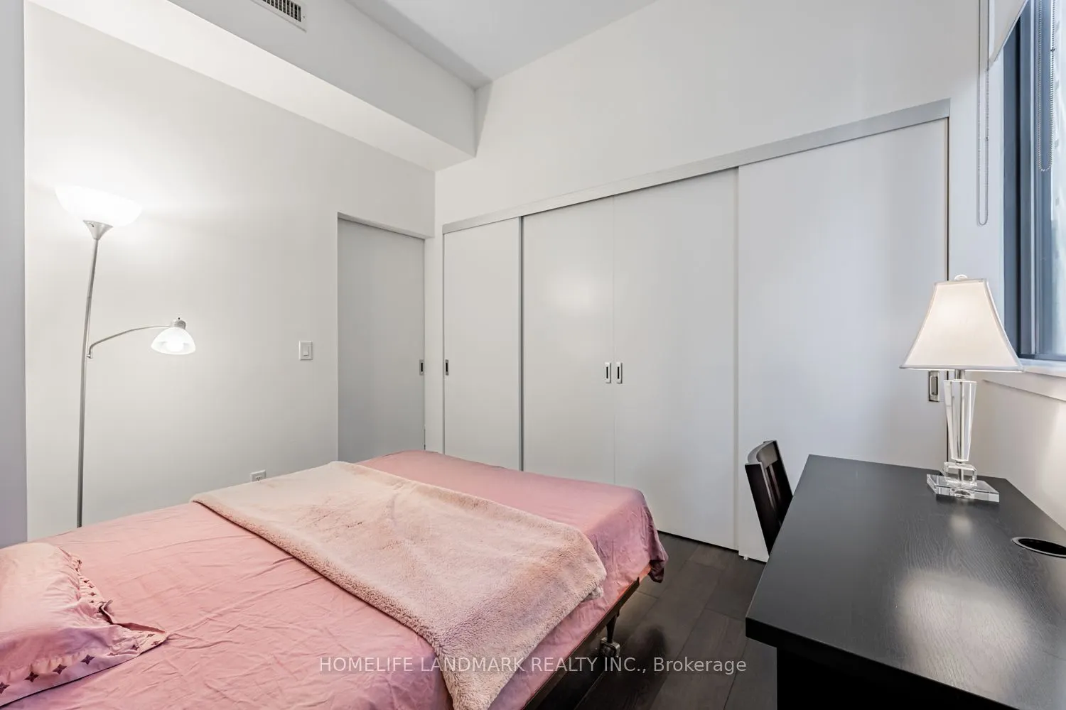 8 Charlotte Street, #602