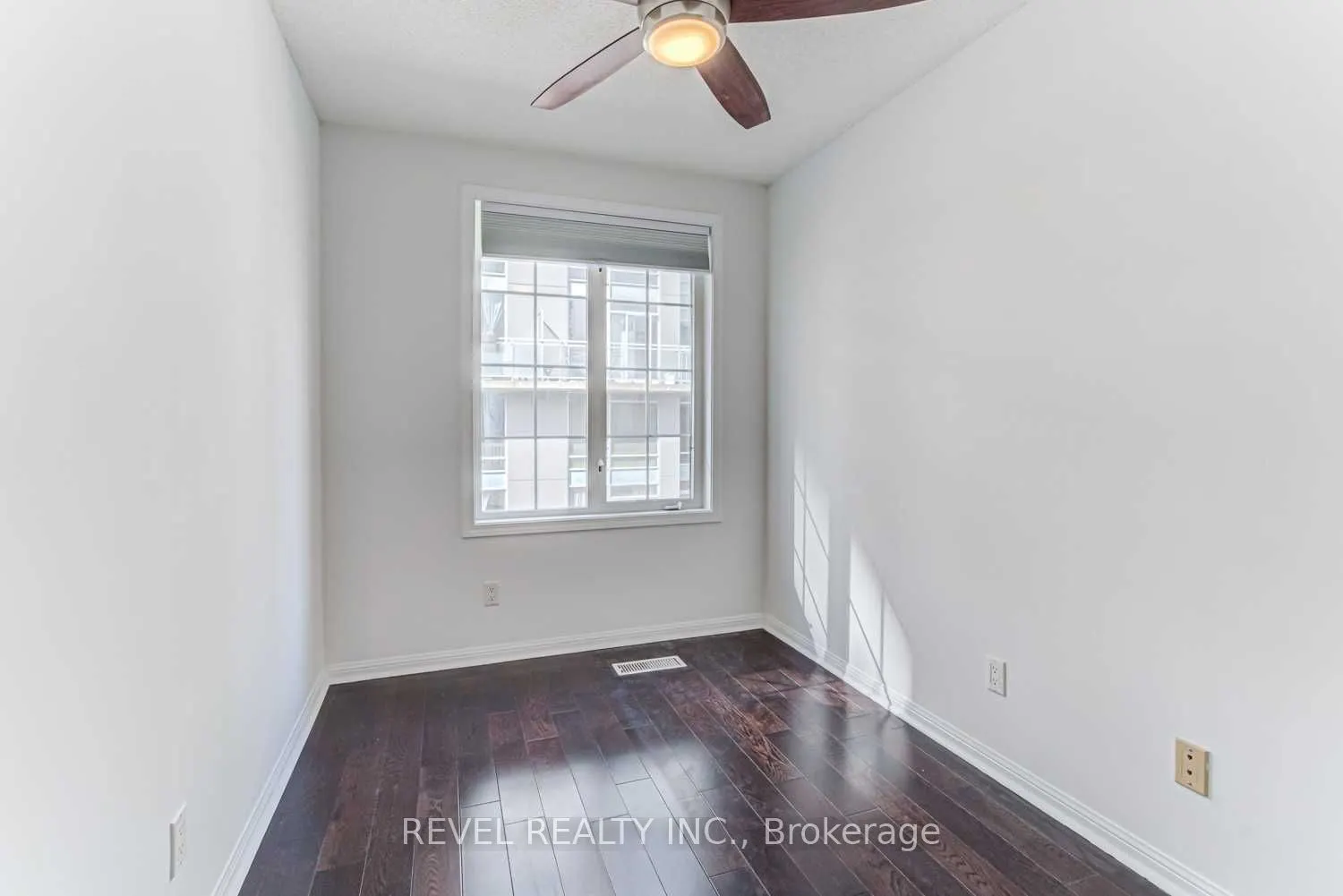 70 Douro Street, #267