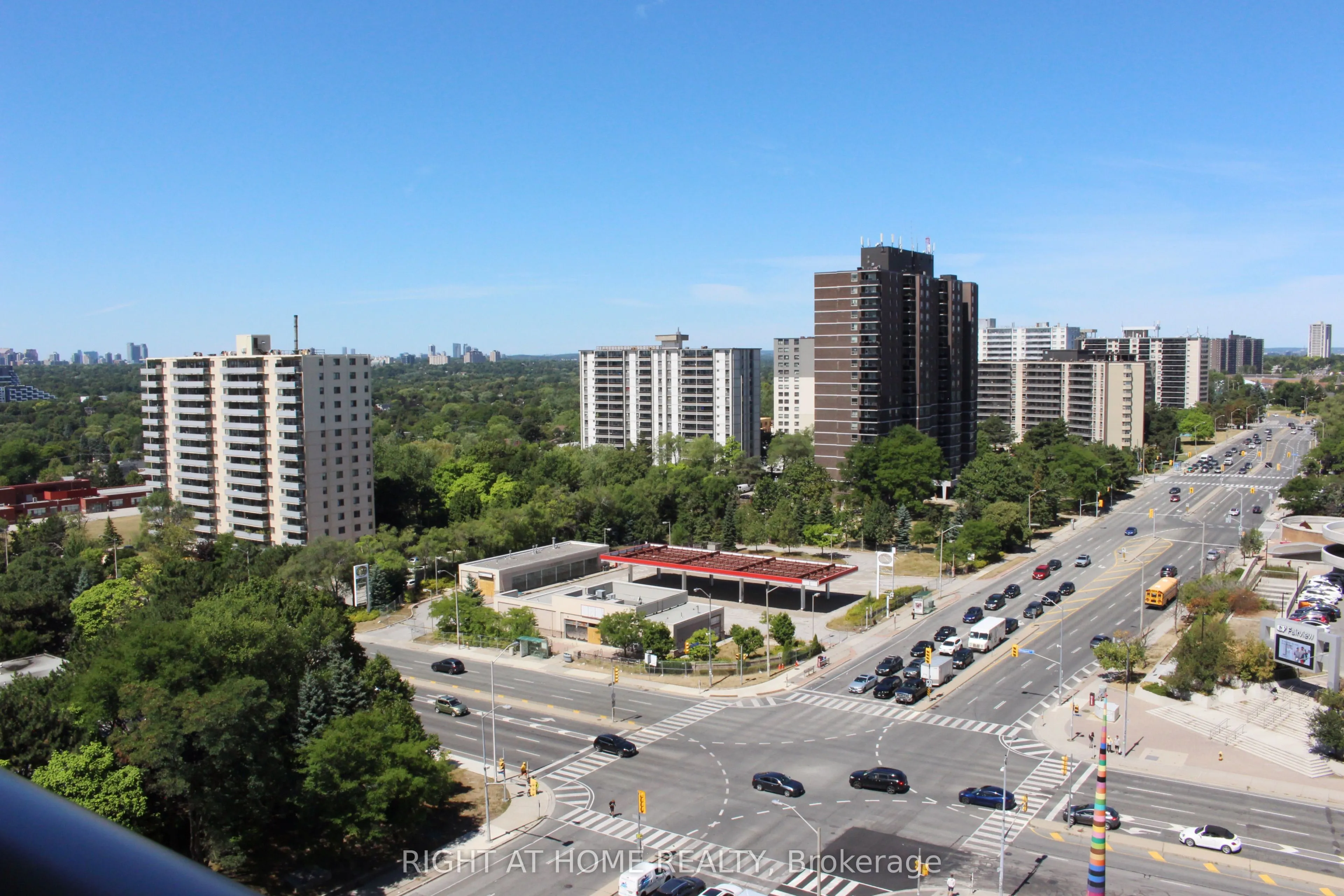 66 Forest Manor Road, #1003