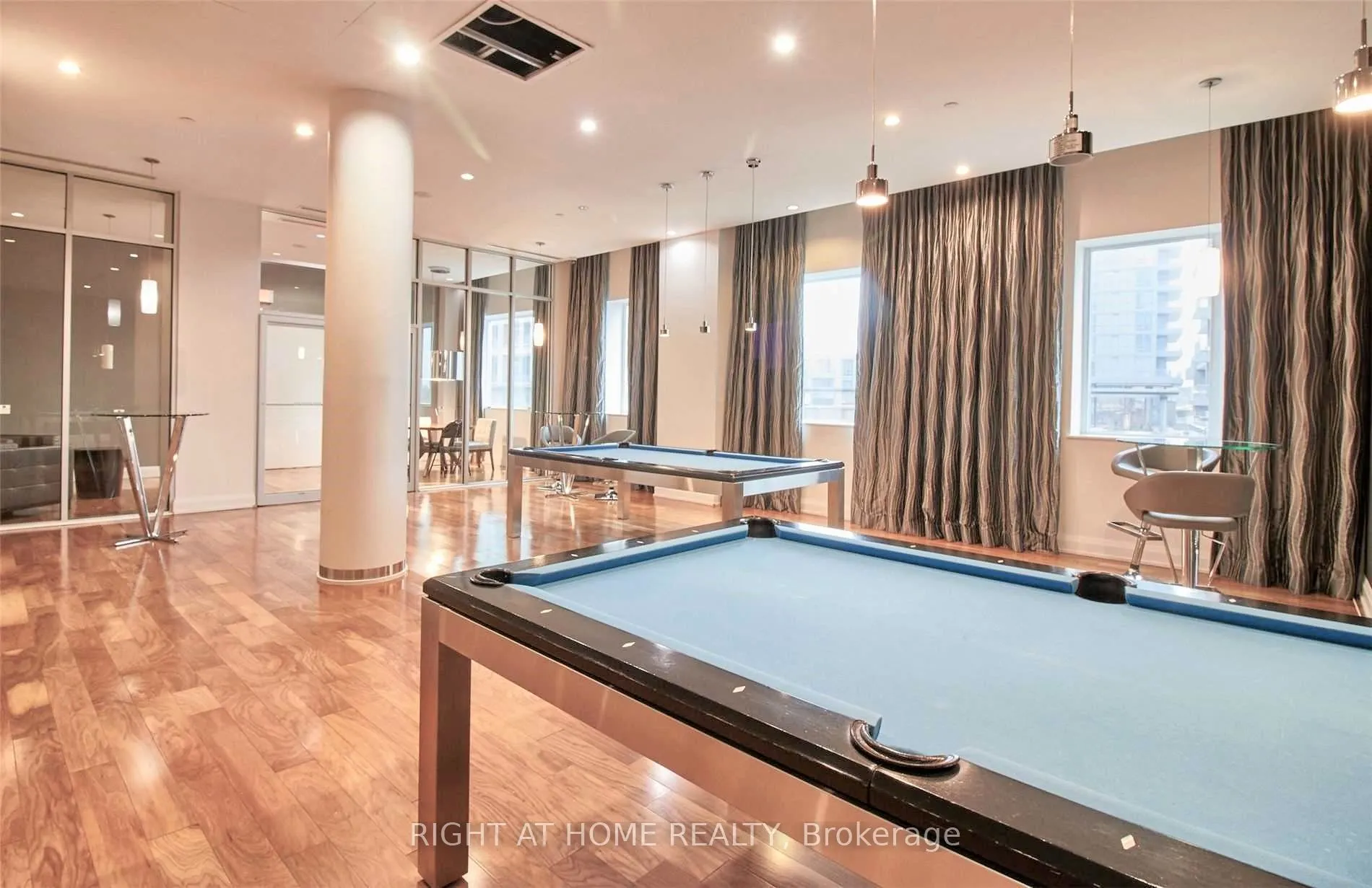 66 Forest Manor Road, #1003