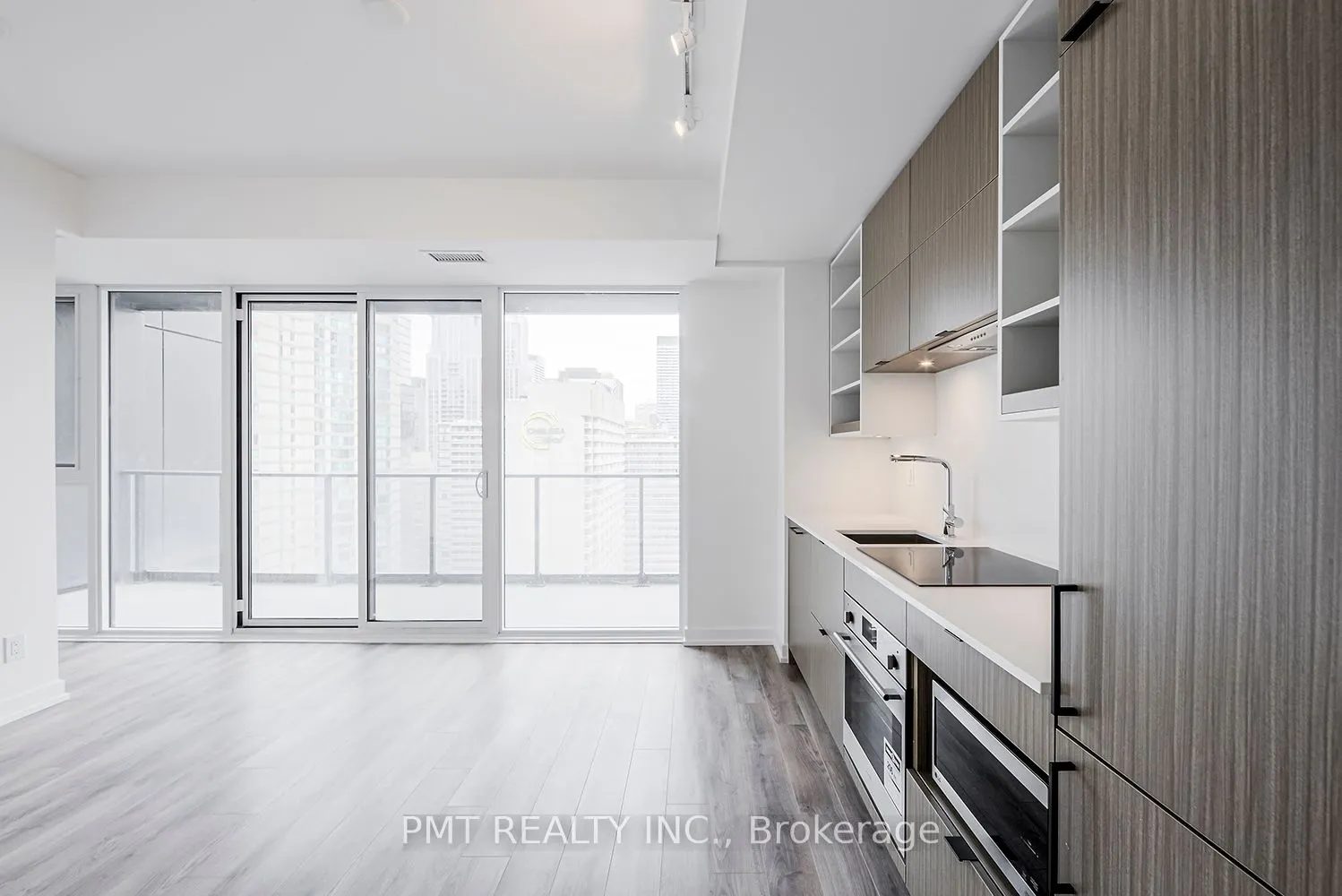 20 Edward Street, #1901