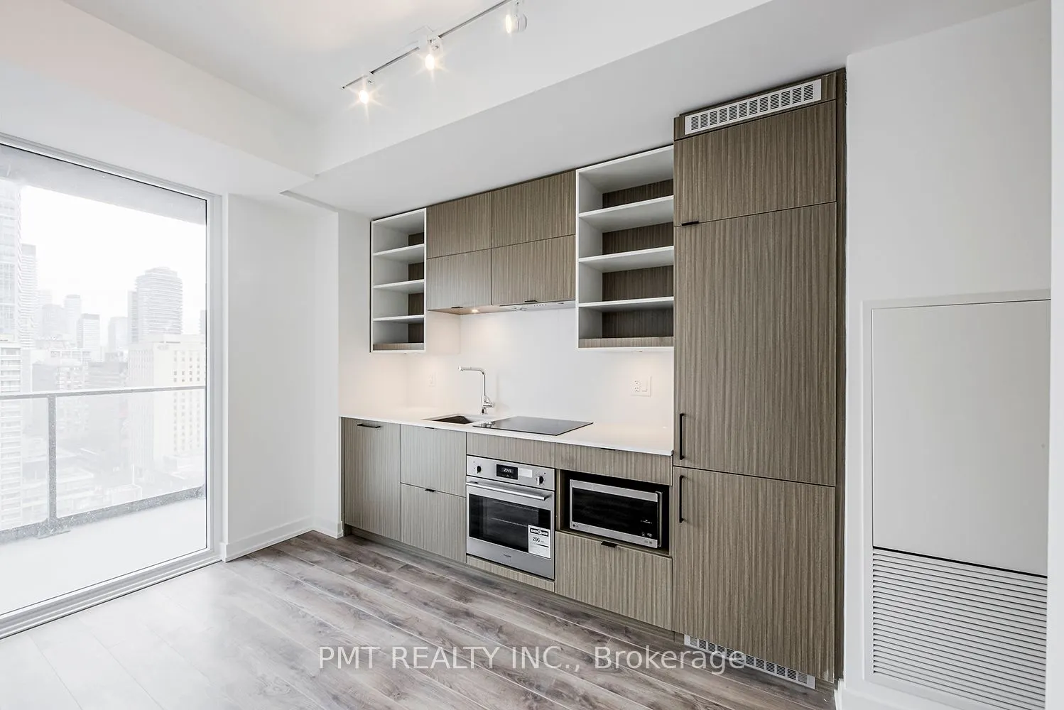 20 Edward Street, #1901