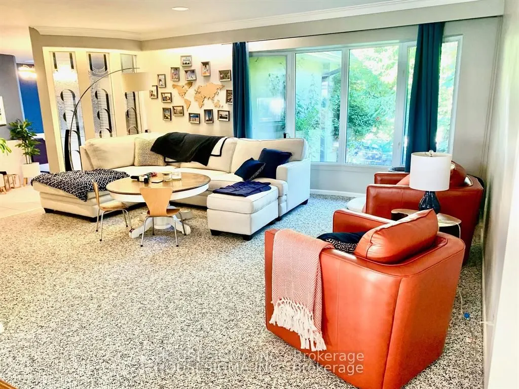 4 Hyfan Court, #Main