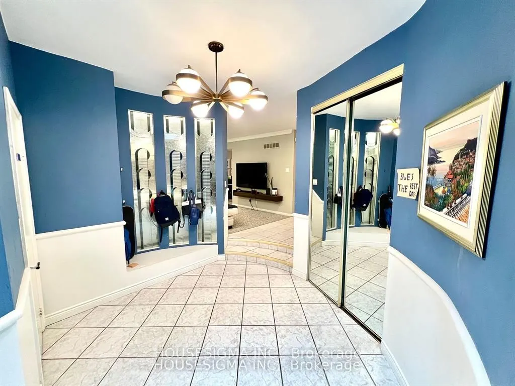 4 Hyfan Court, #Main