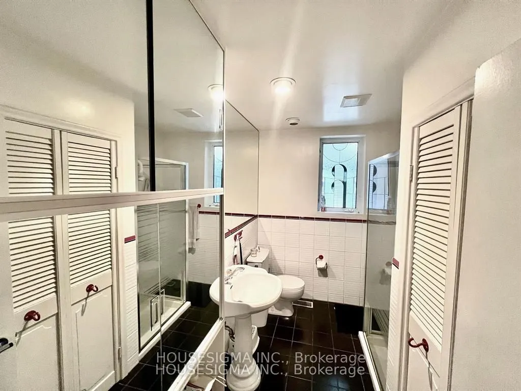 4 Hyfan Court, #Main