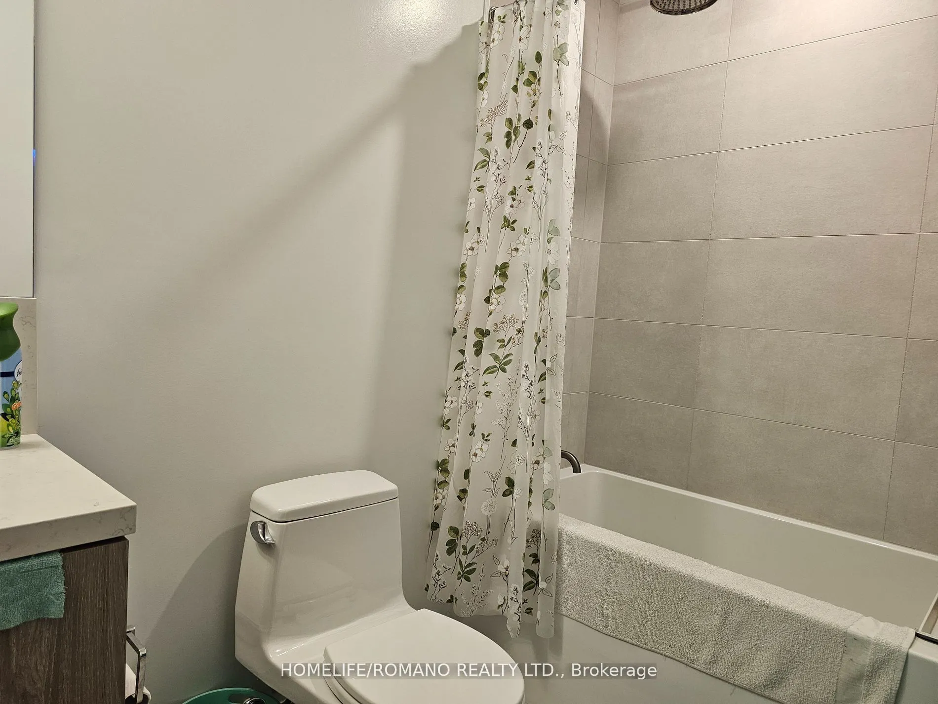 2020 Bathurst Street, #332