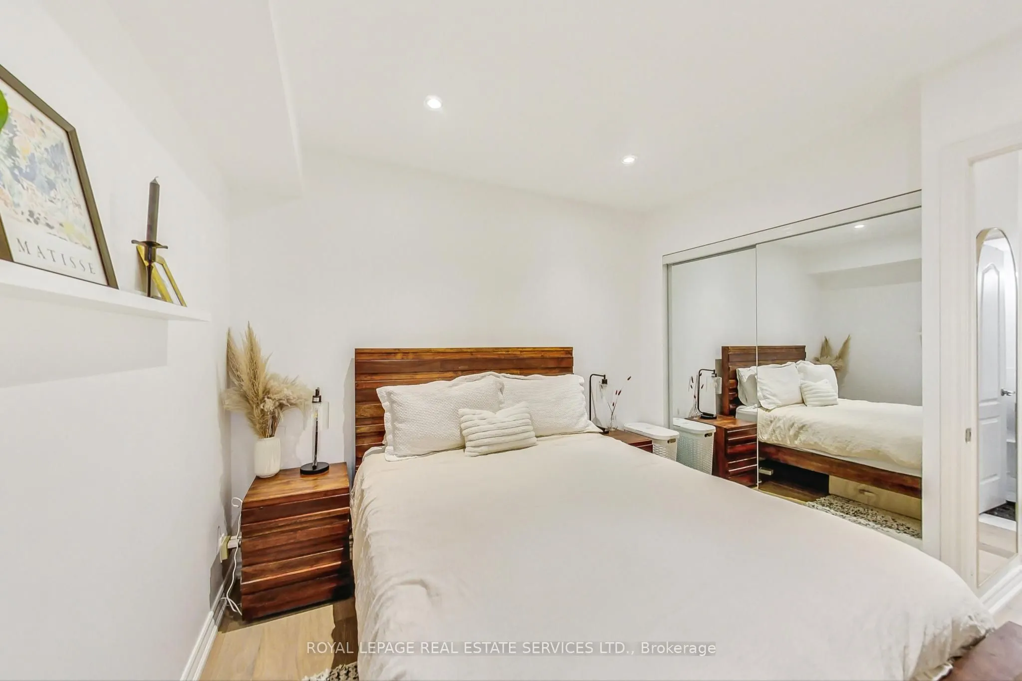 9 Sudbury Street, #901
