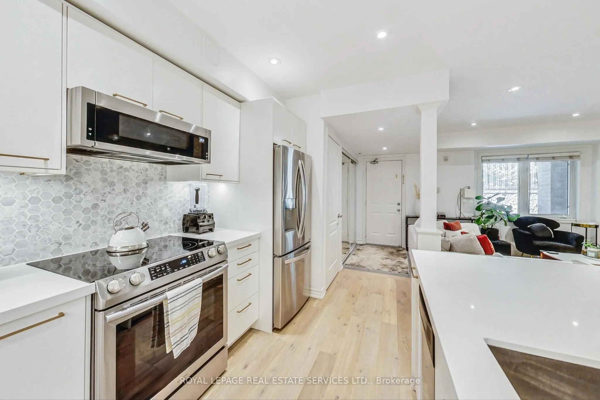 9 Sudbury Street, #901
