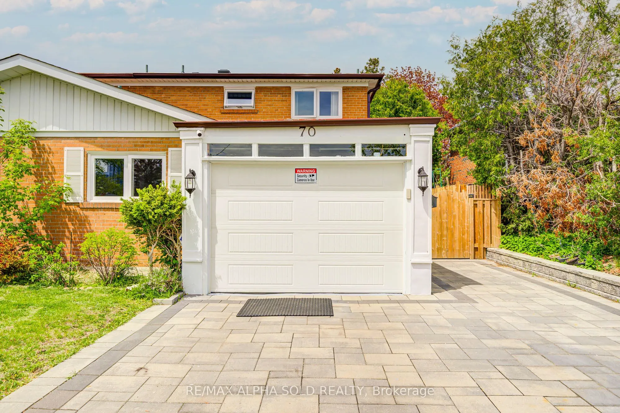 70 Clydesdale Drive