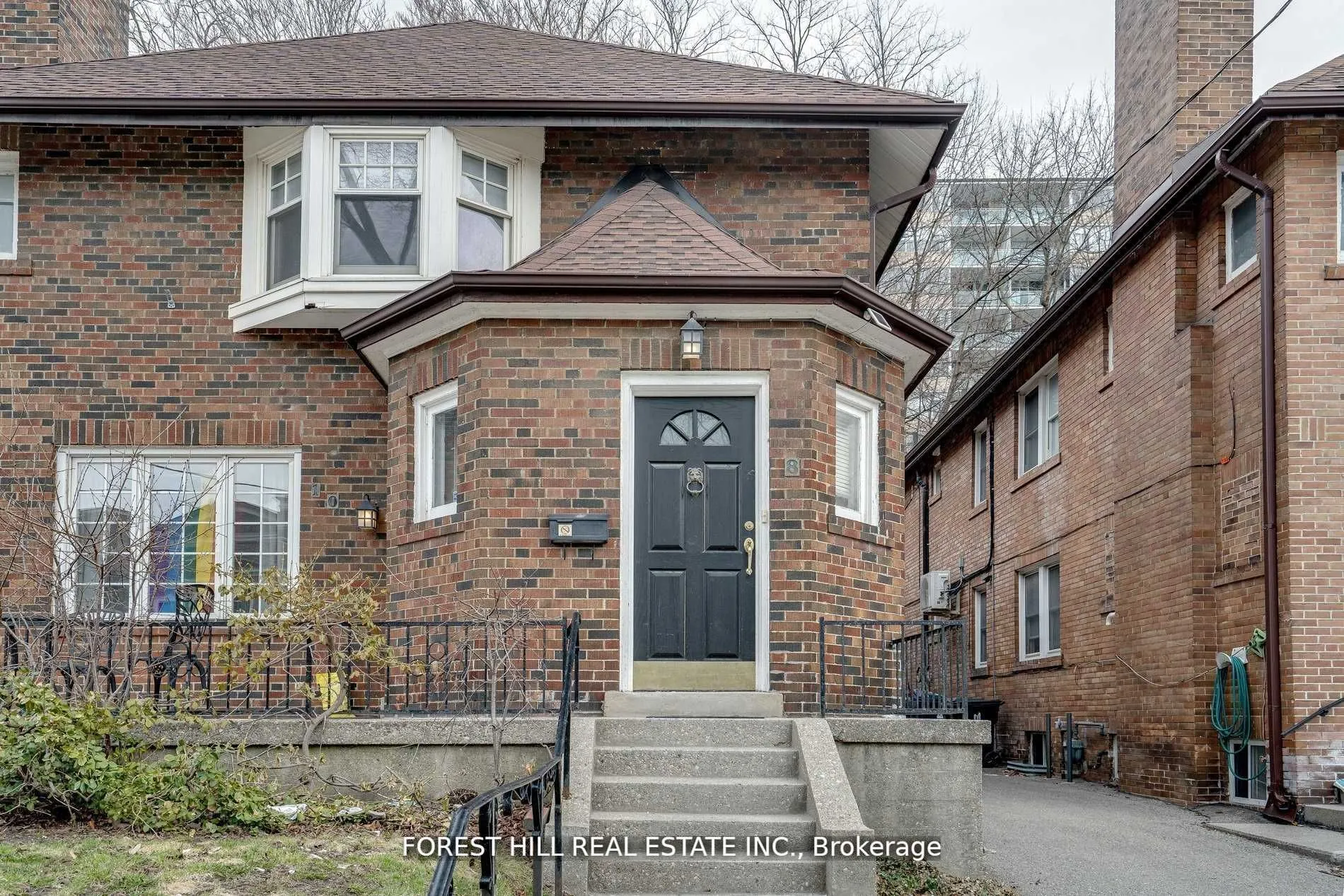 8 Poplar Plains Crescent, #Upper
