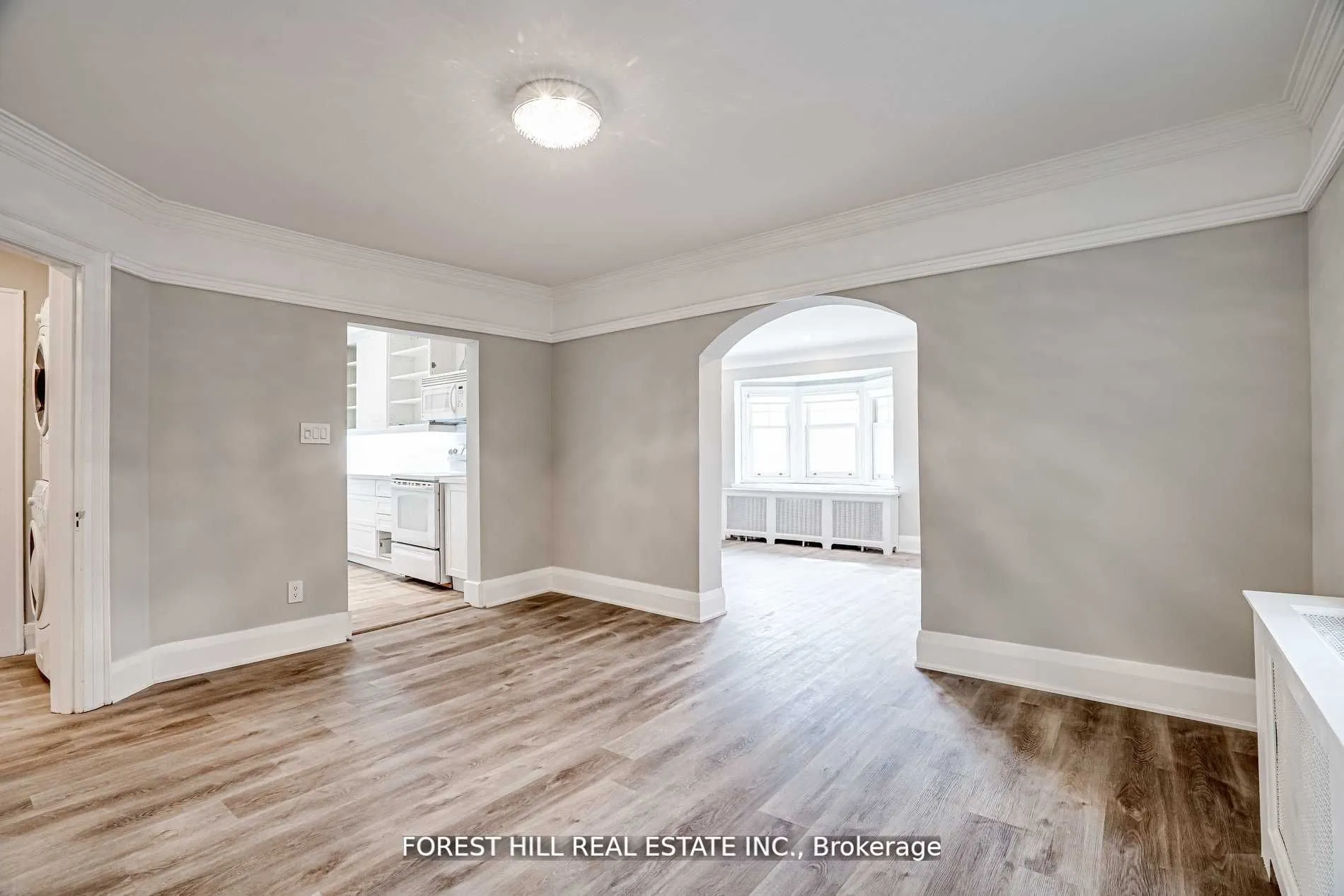 8 Poplar Plains Crescent, #Upper
