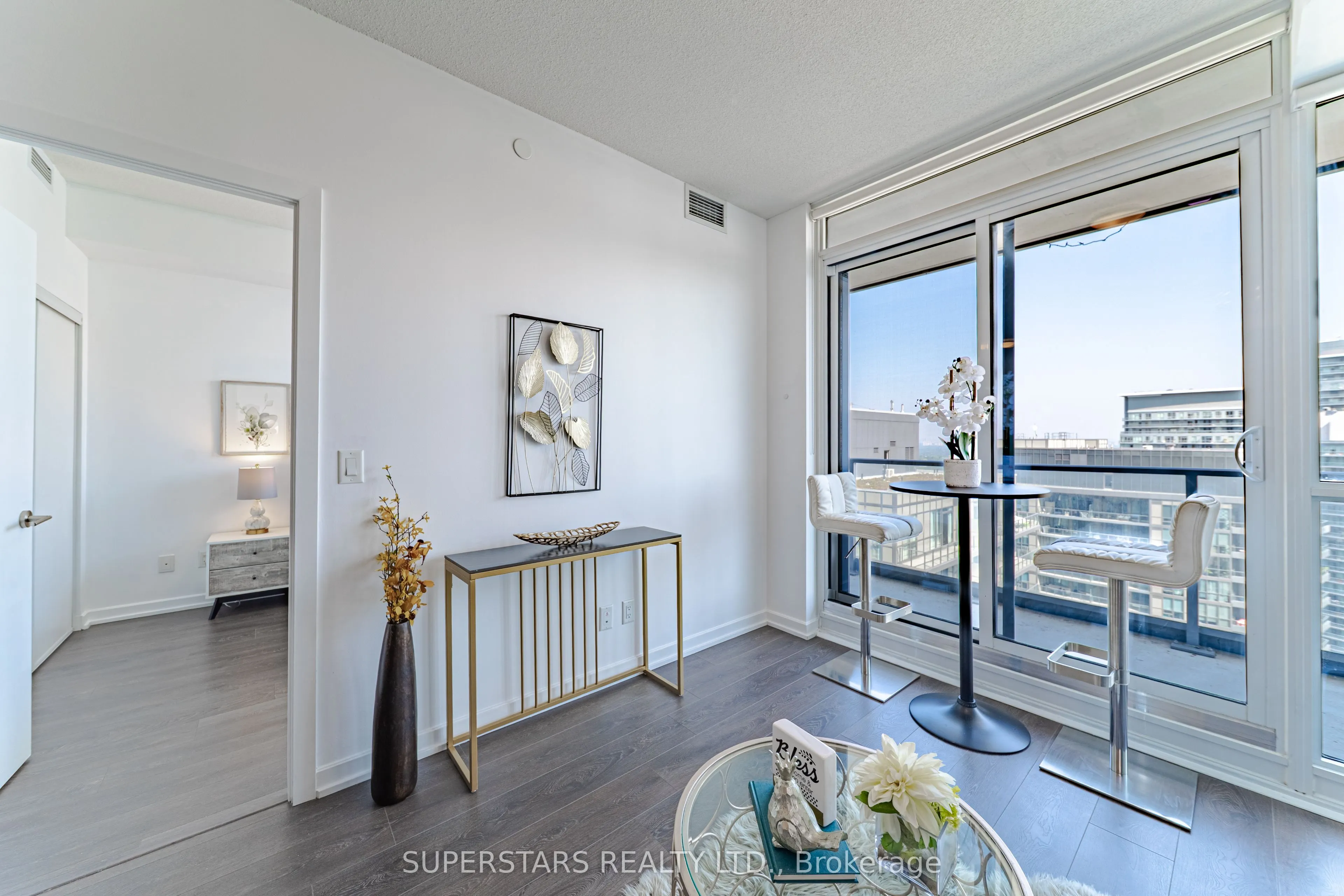 32 Forest Manor Road, #2603