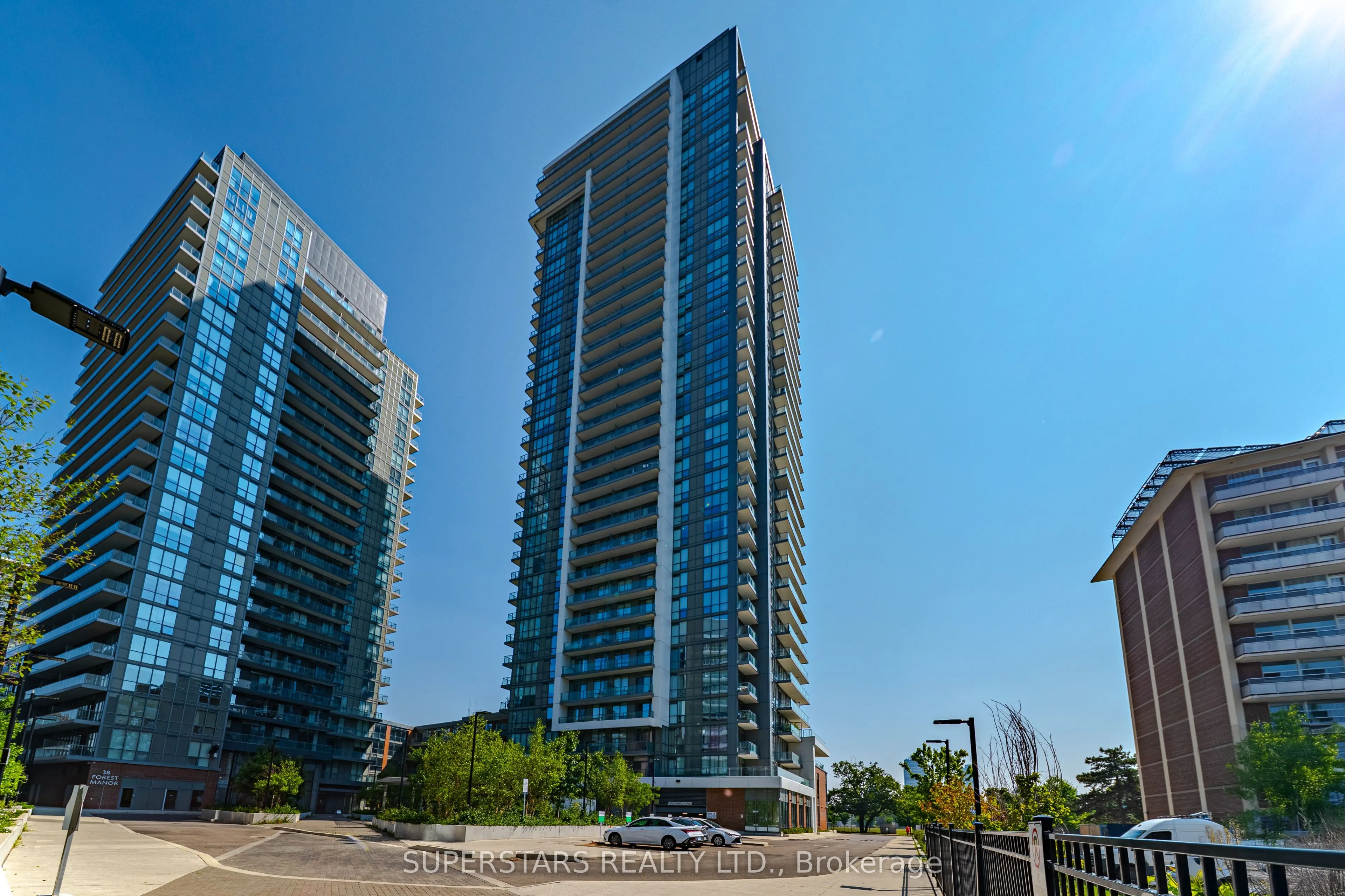 32 Forest Manor Road, #2603