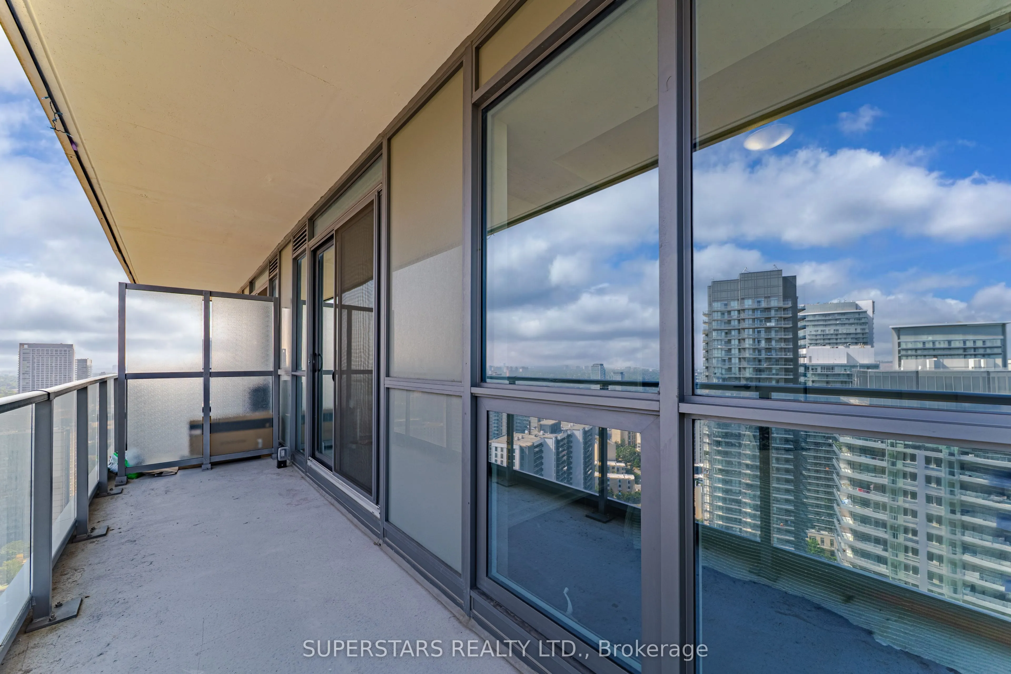 32 Forest Manor Road, #2603