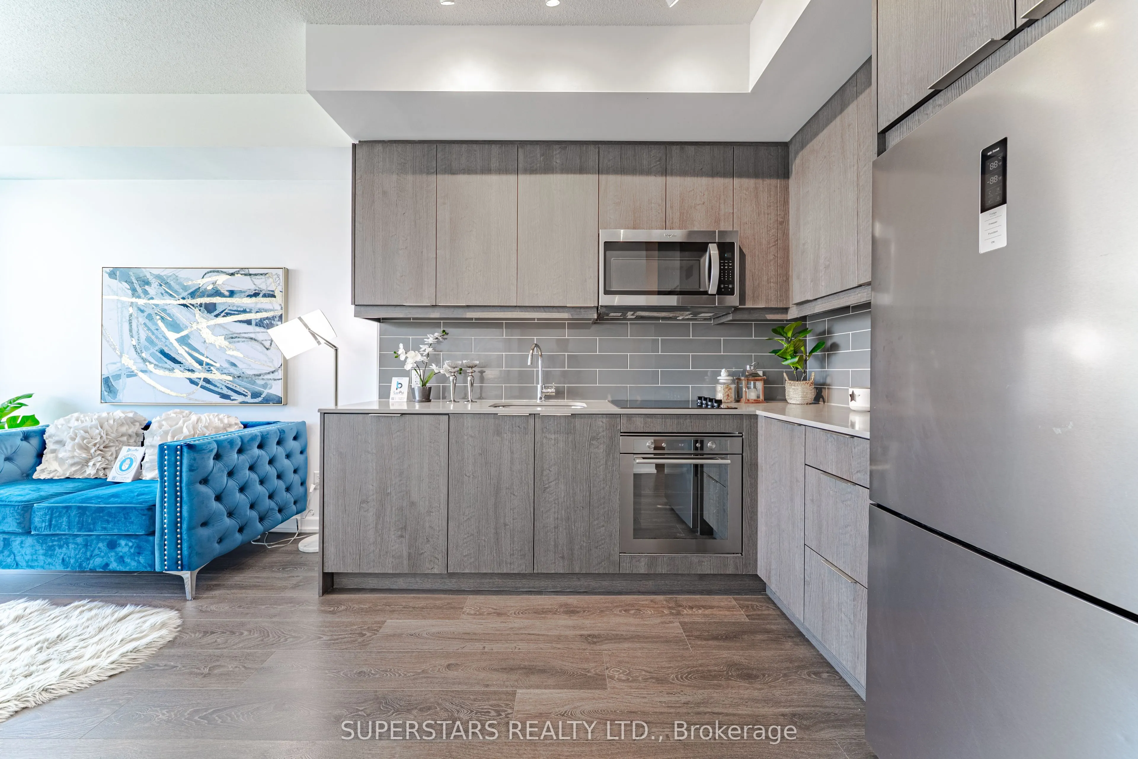 32 Forest Manor Road, #2603