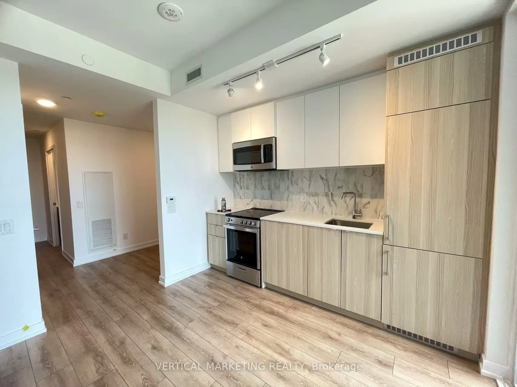 500 Dupont Street, #621