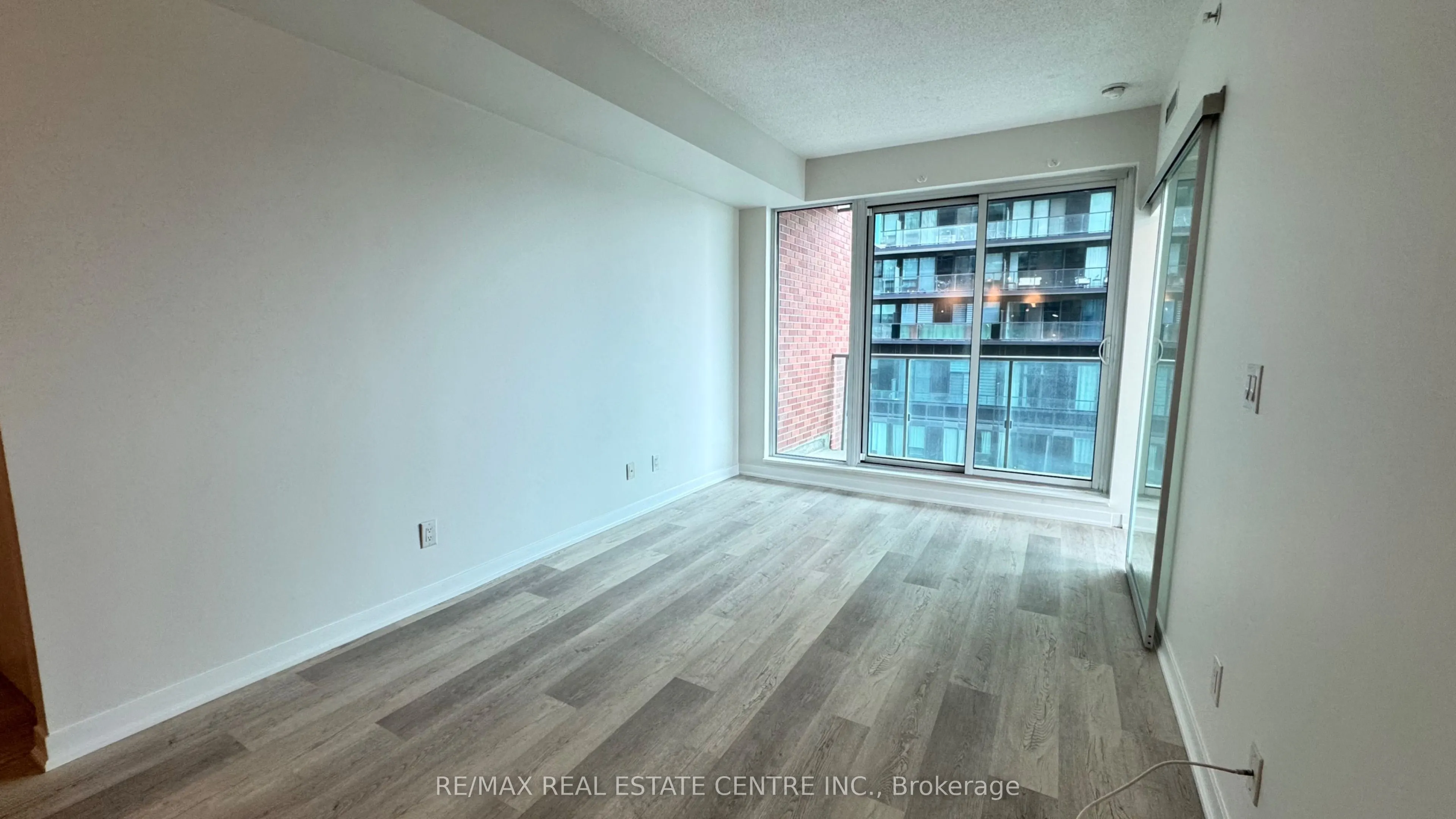 150 East Liberty Street, #1111