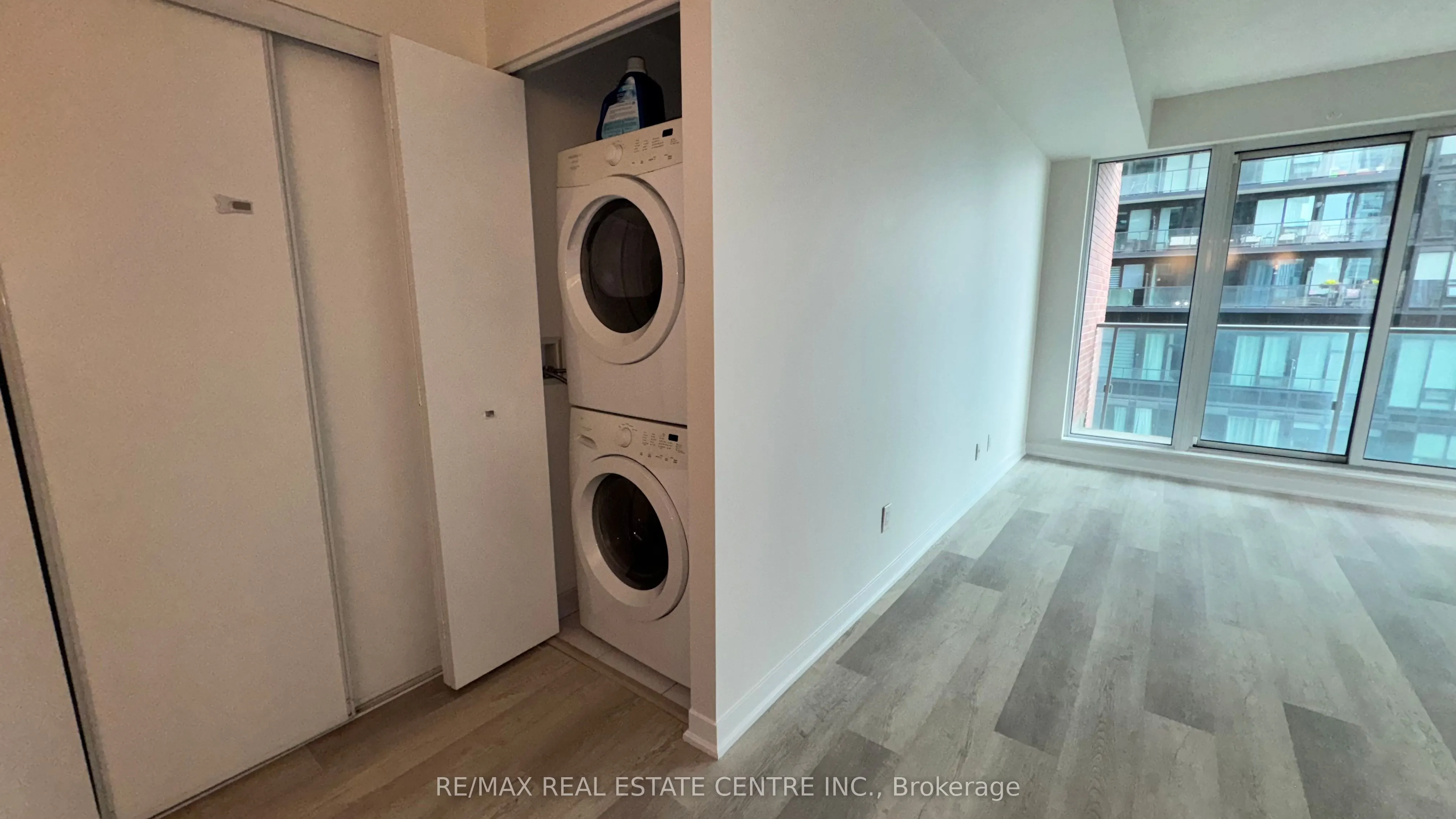 150 East Liberty Street, #1111