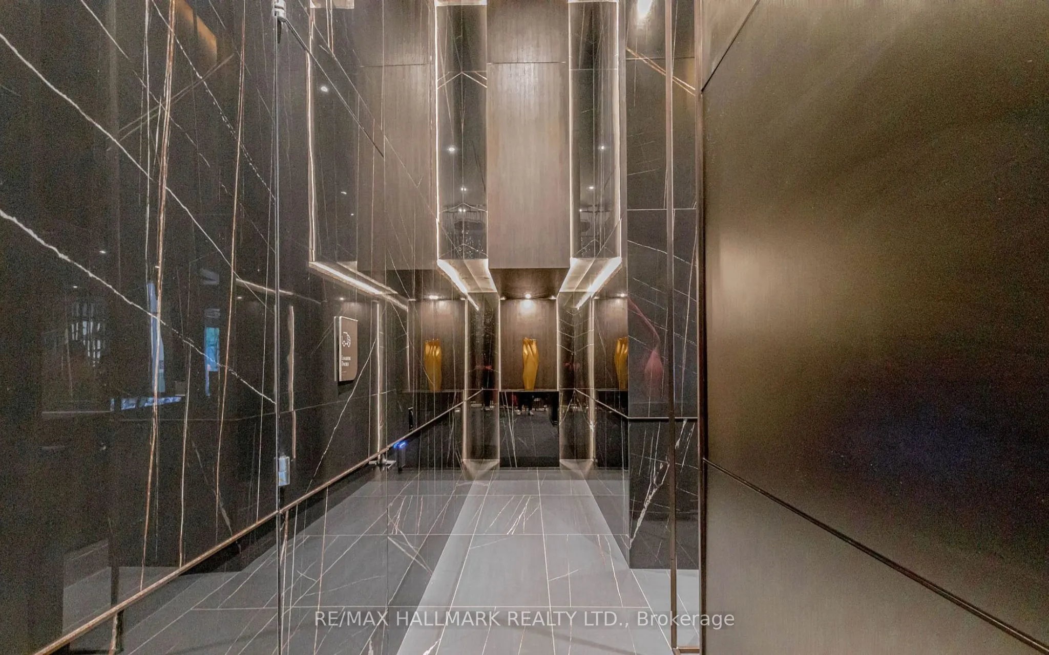 11 Yorkville Avenue, #4709