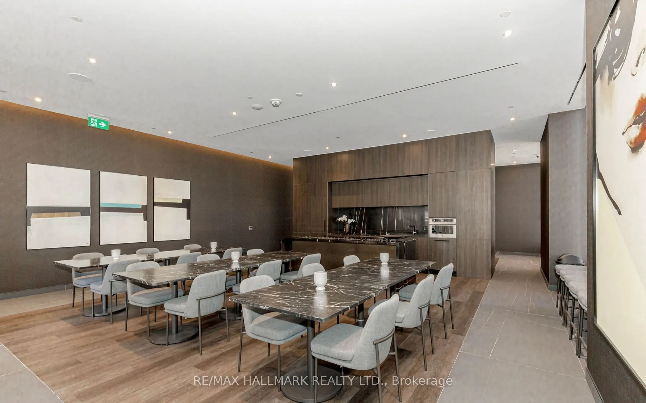11 Yorkville Avenue, #4709