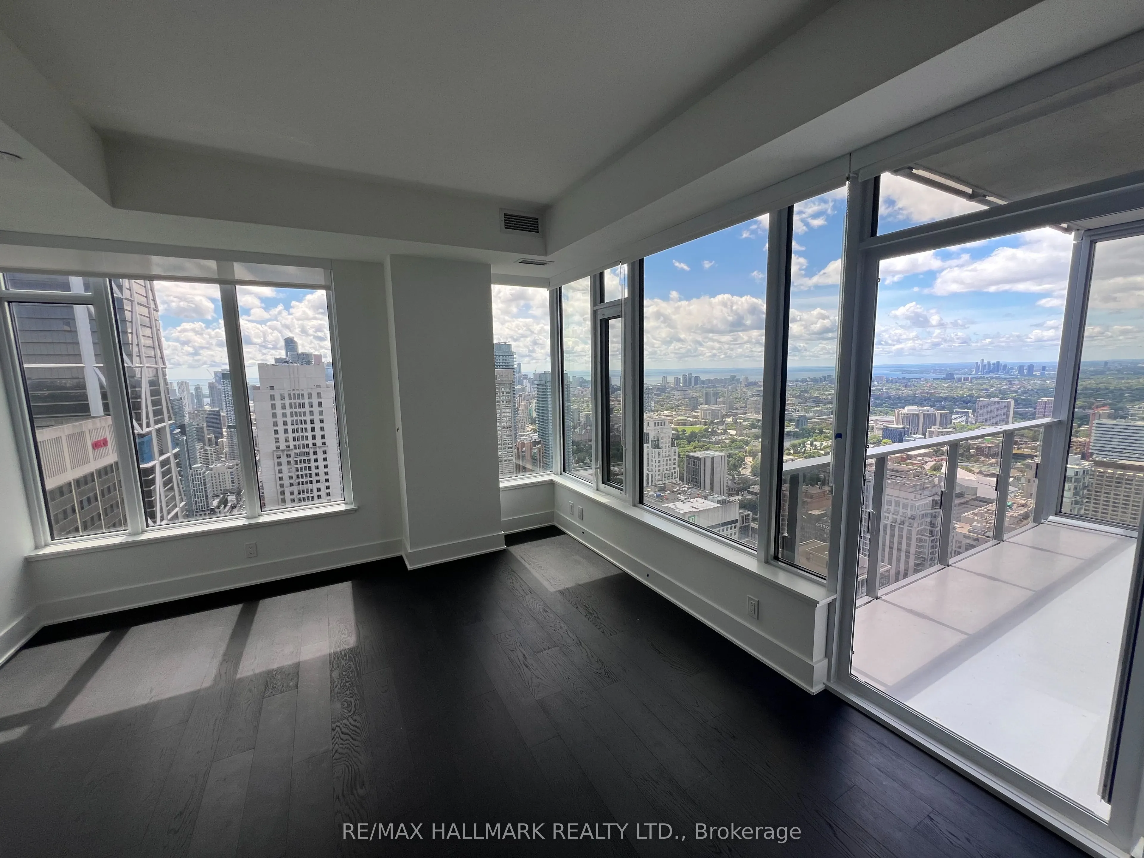 11 Yorkville Avenue, #4709