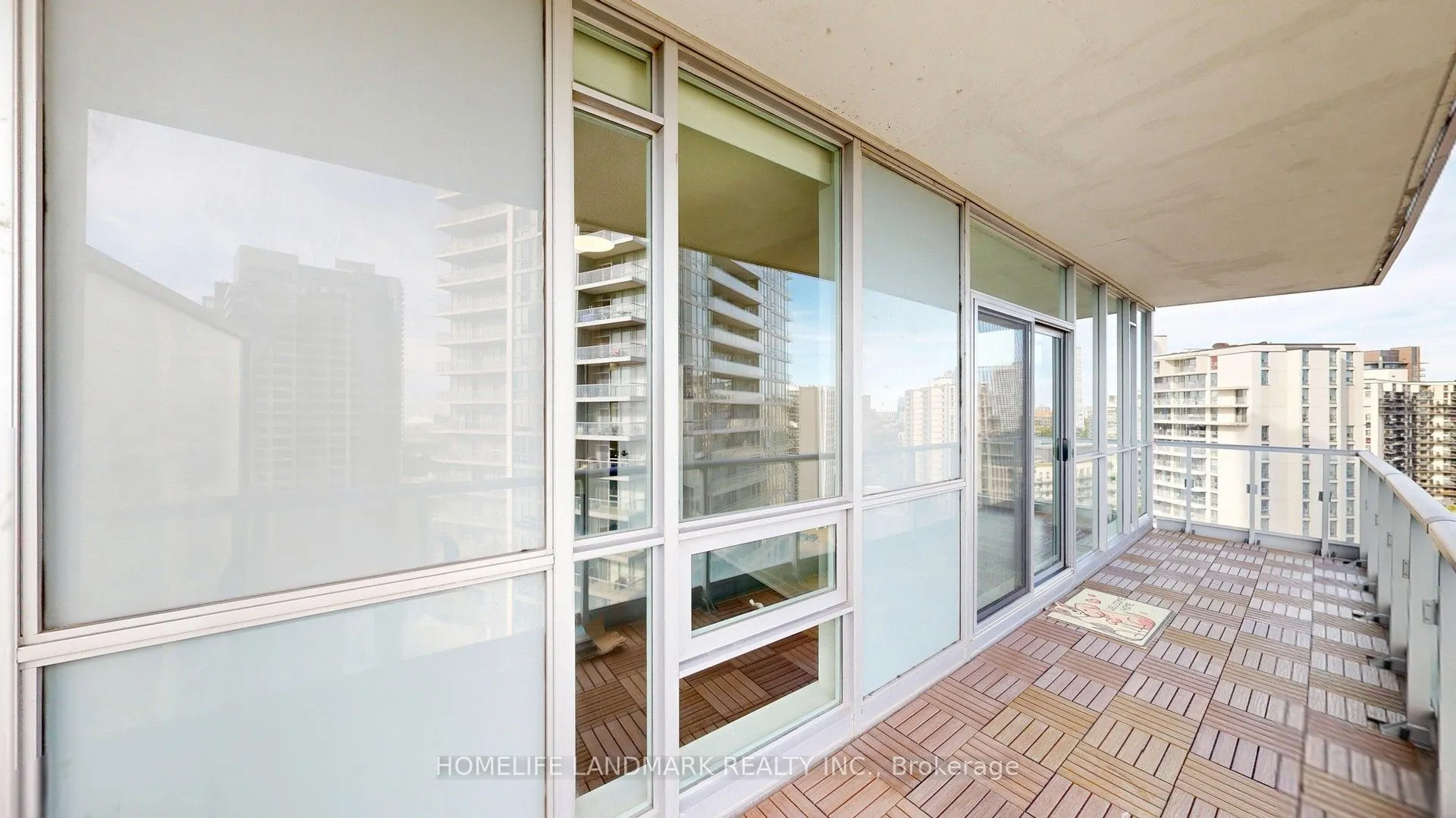 66 Forest Manor Road, #1208